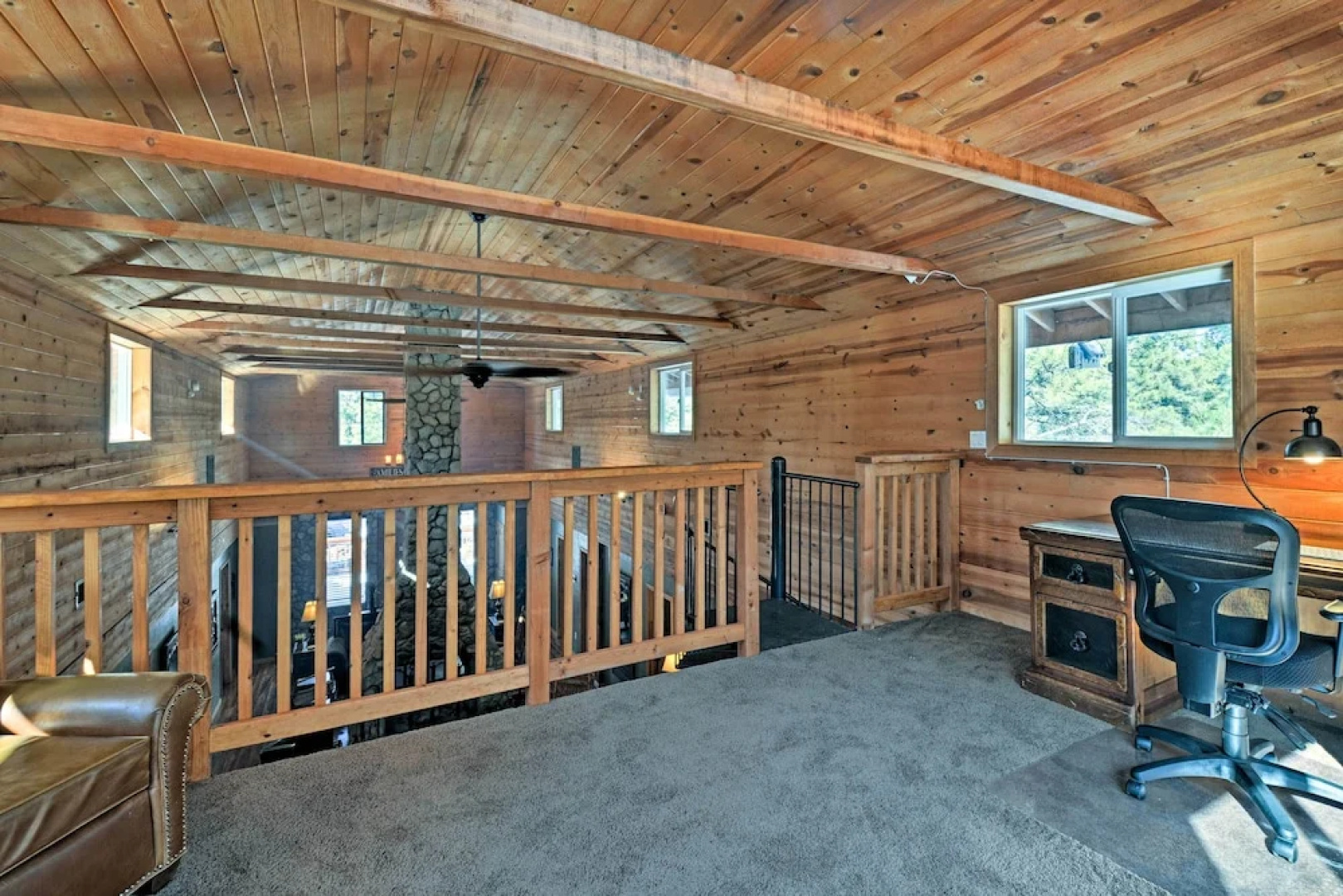 Flagstaff Cabin on 5 Acres w/ Fireplace & Fire Pit