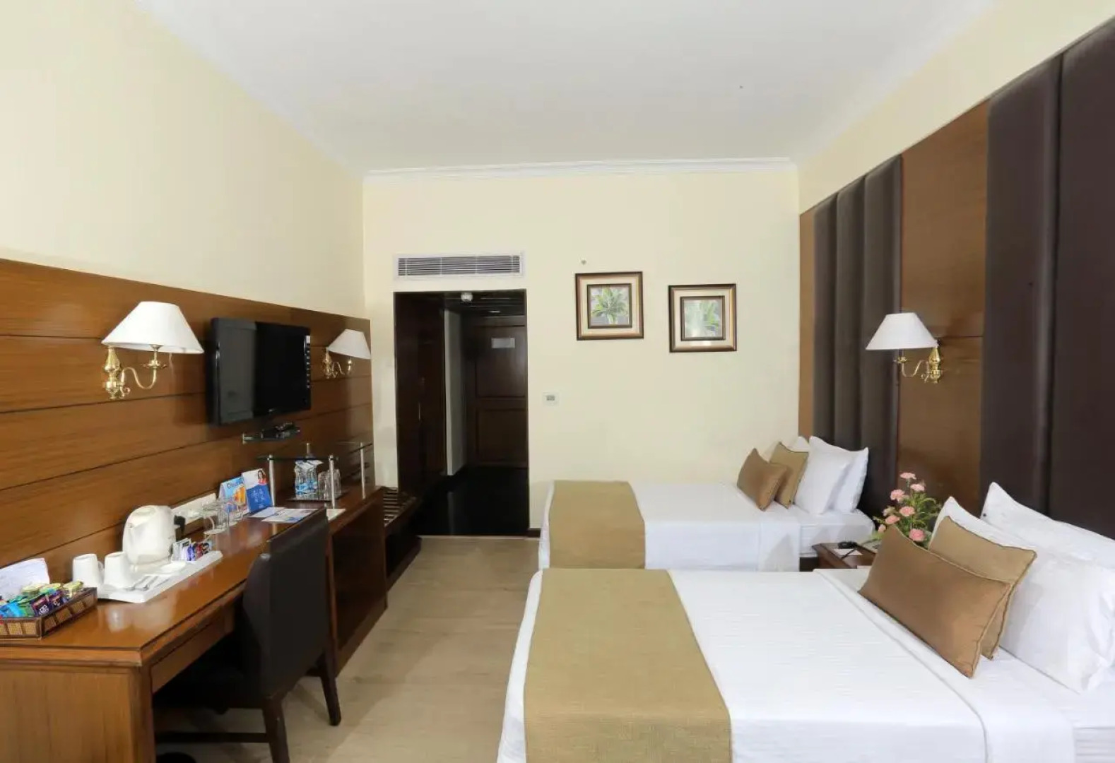 Peerless Hotel Kolkata