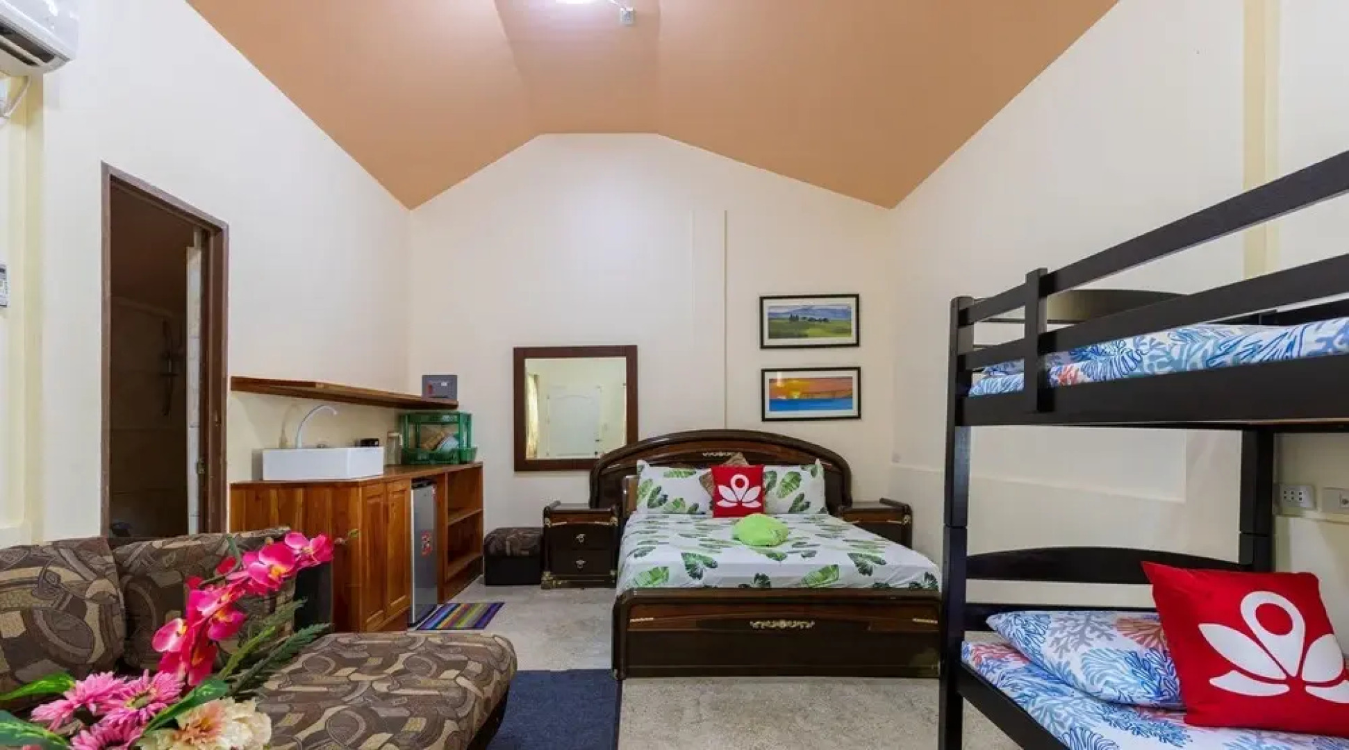 ZEN Rooms Ice Bear Inn Panglao