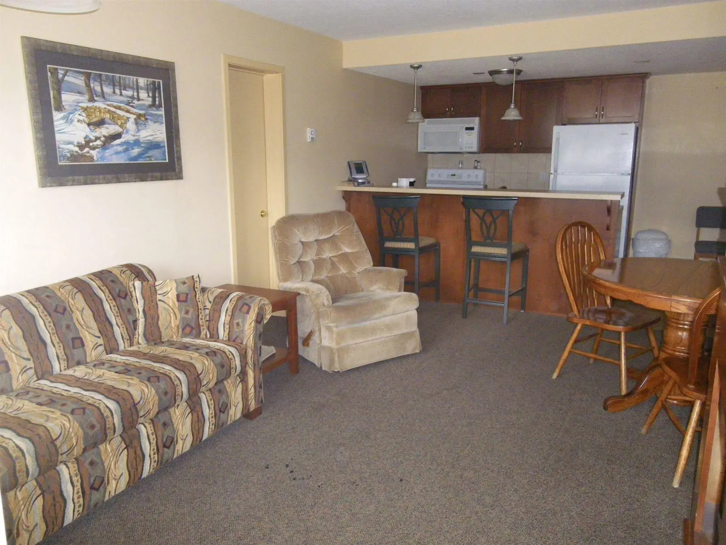 Selkirk Inn