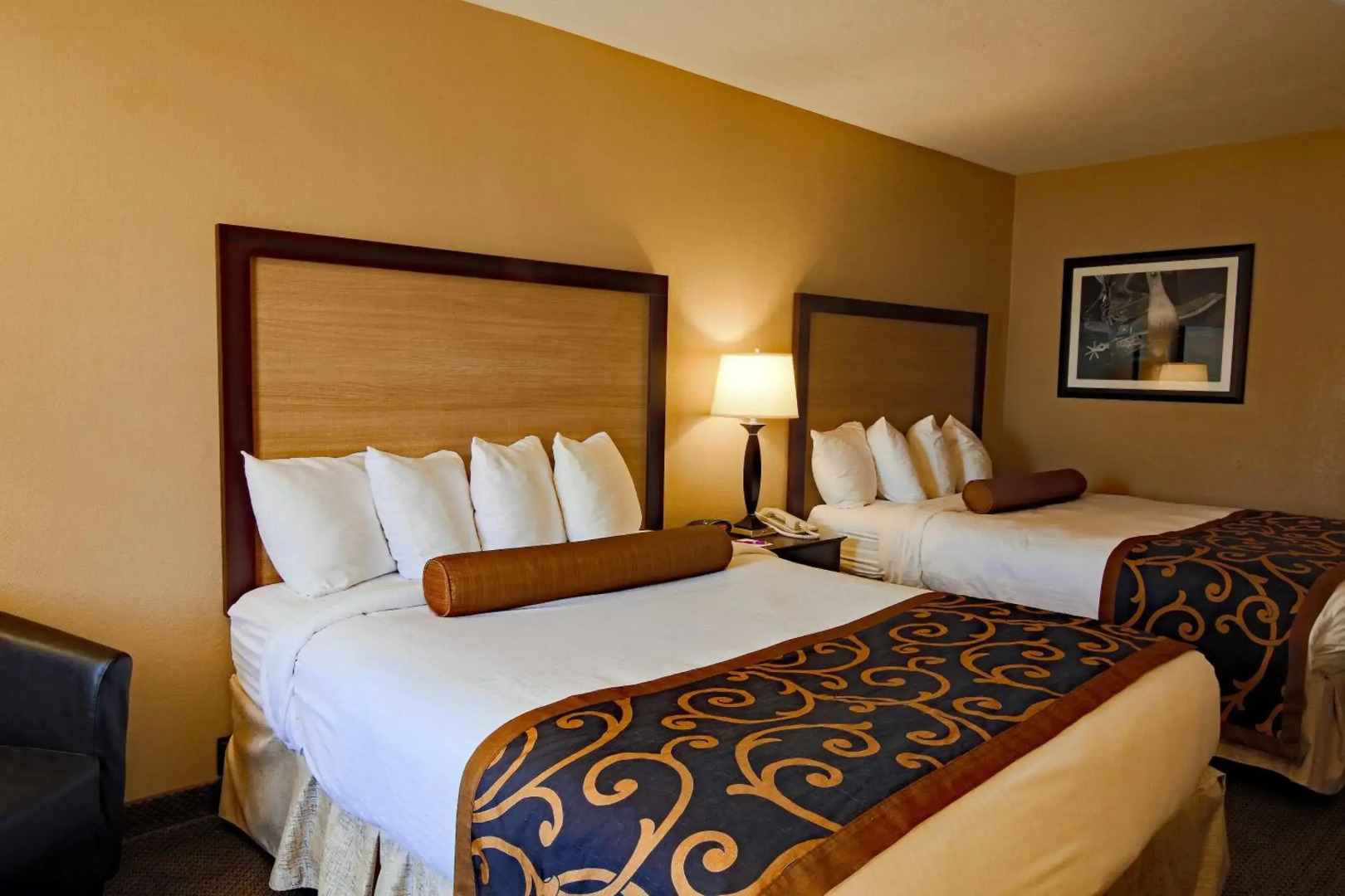 Heritage Inn
