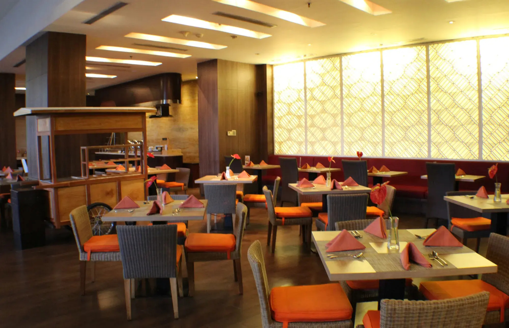 Hotel Santika Pandegiling Surabaya