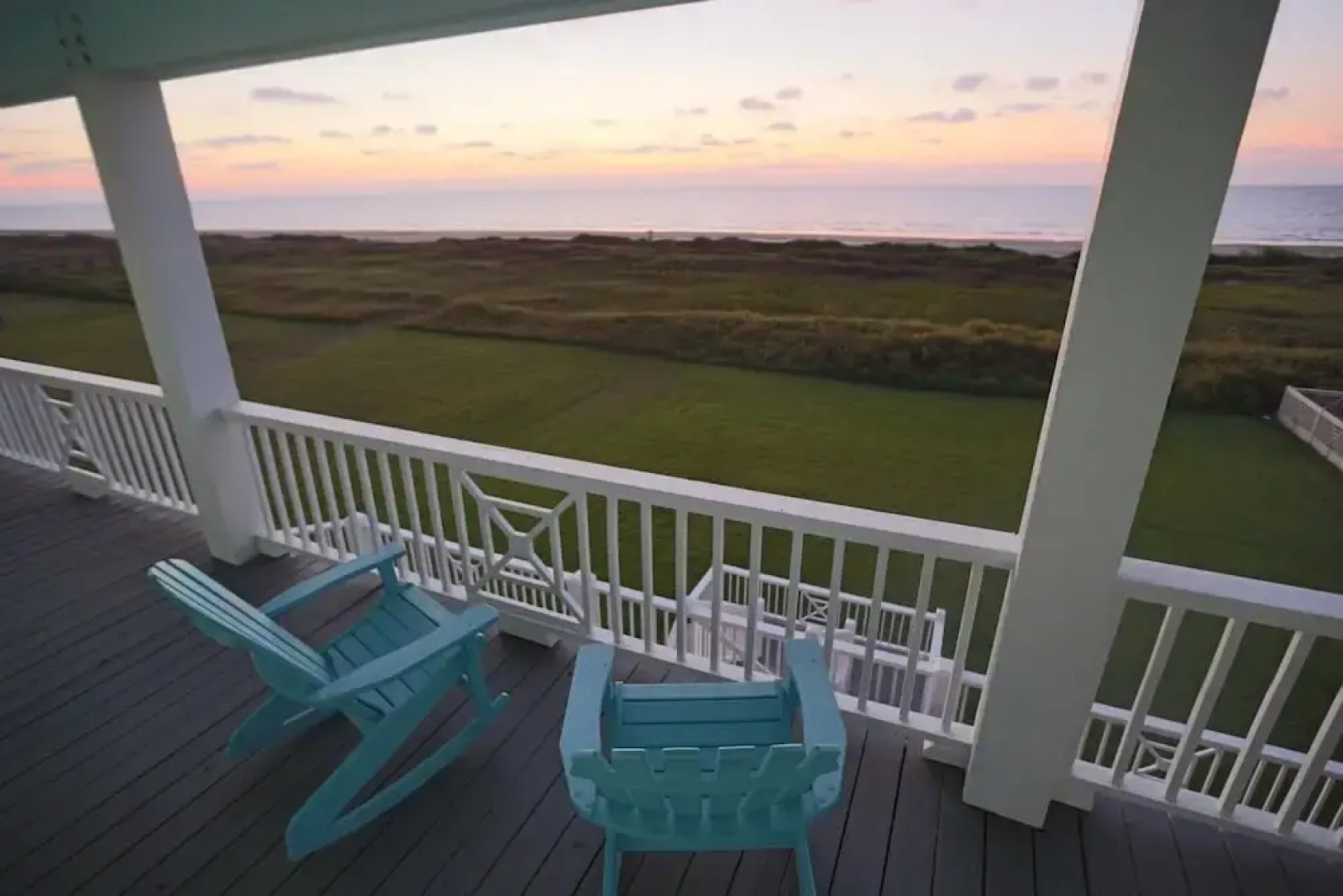 The Ritz Of Crystal Beach 6 Bedroom Home by RedAwning