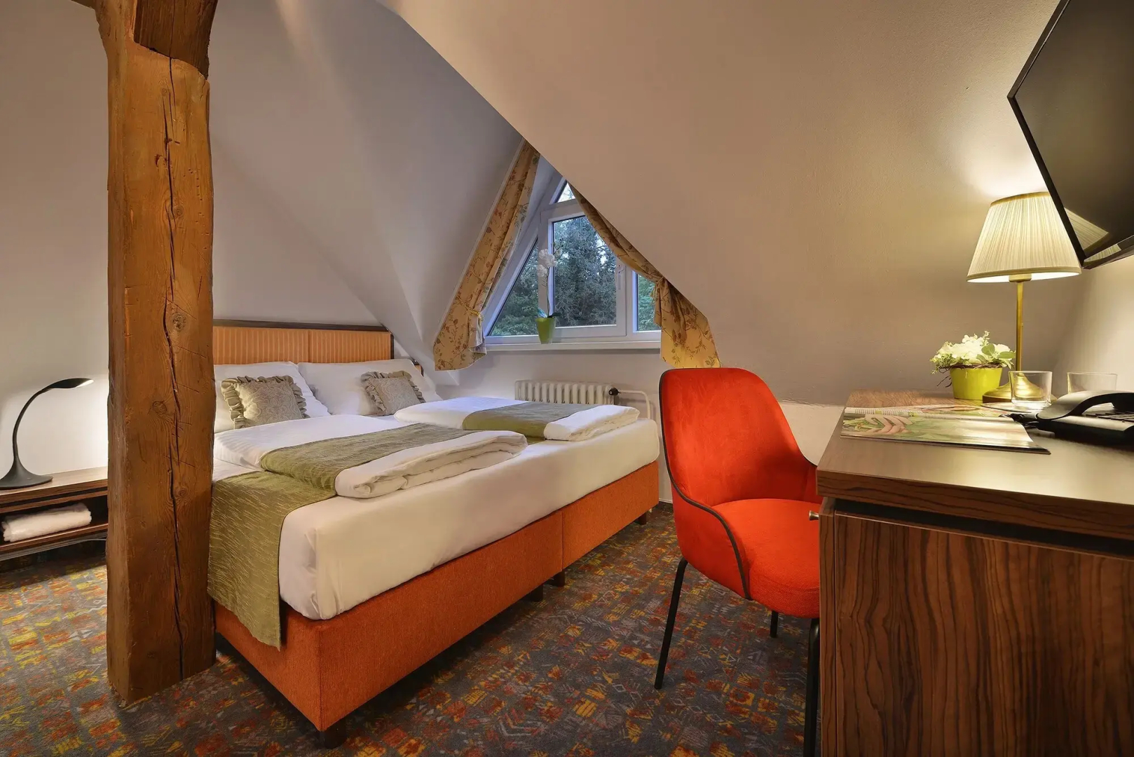 Maximilian Lifestyle Resort