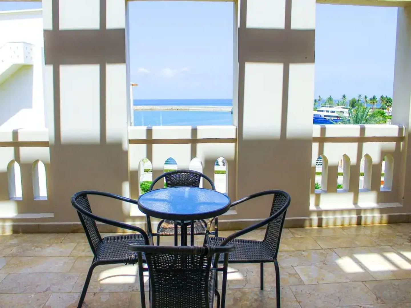 Stunning 3-bedroom Coastal Retreat