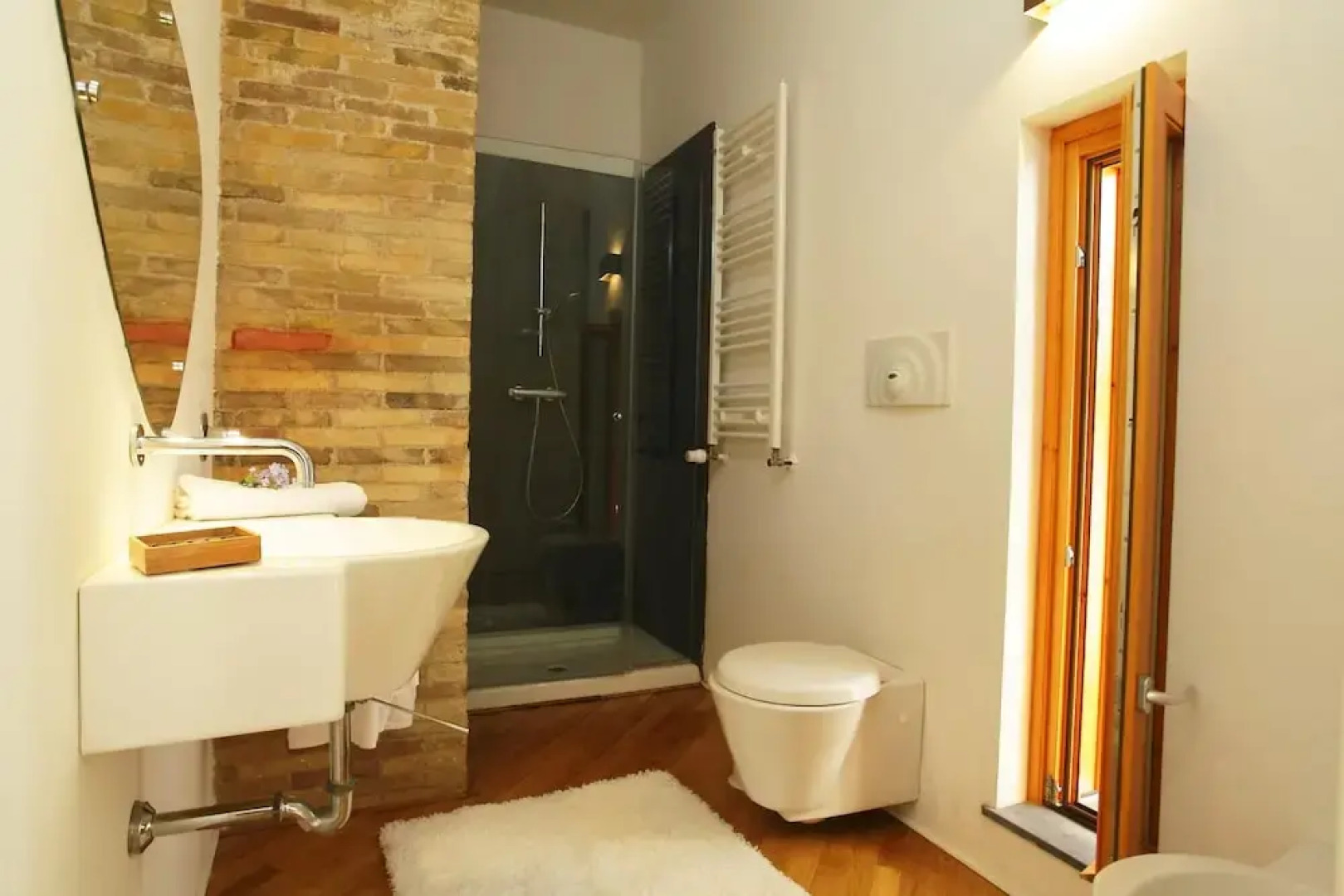 Villa With 6 Bedrooms in Torre Colonna-sperone, With Wonderful sea View, Private Pool, Enclosed Garden