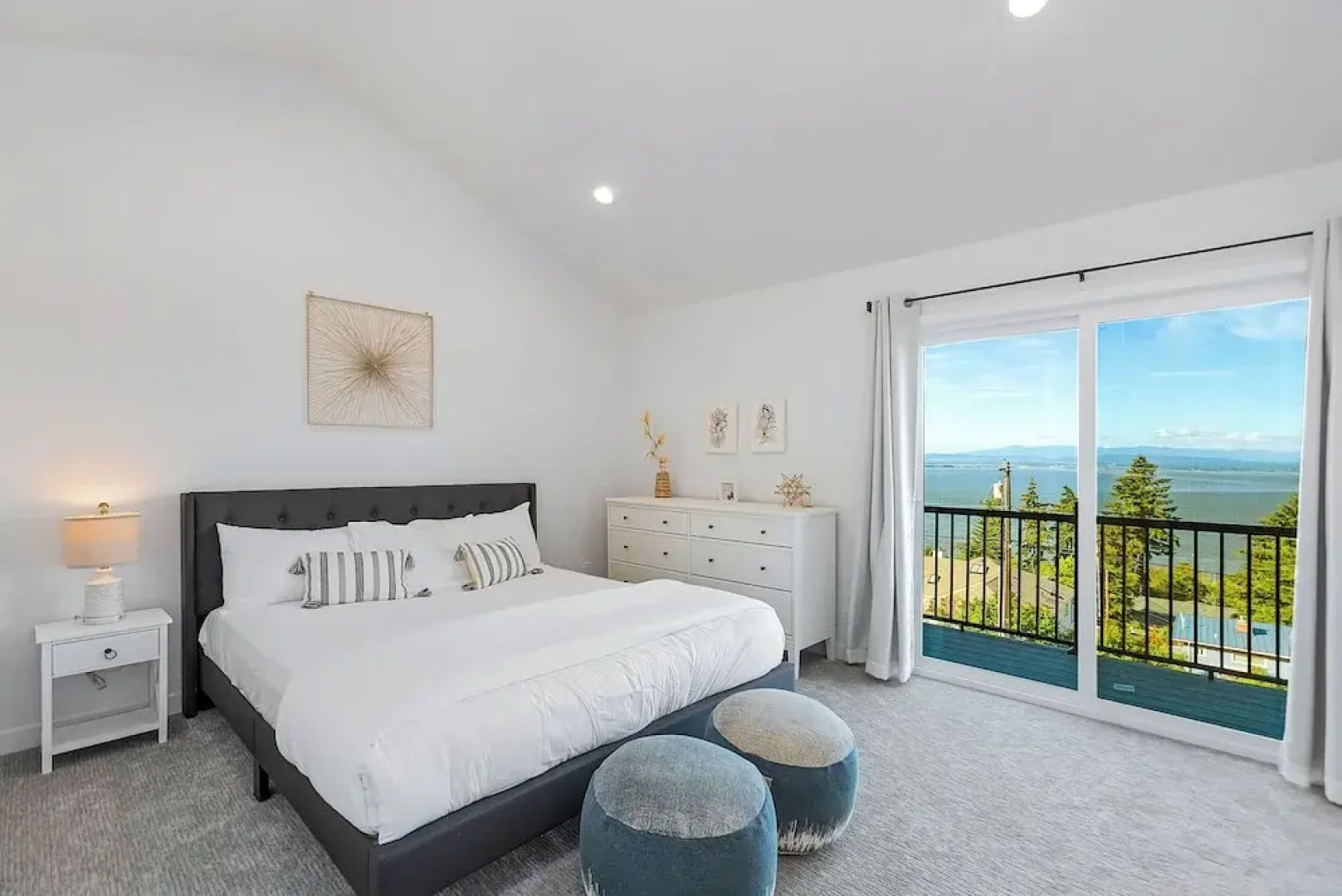 Peaceful Island Getaway Port Susan views