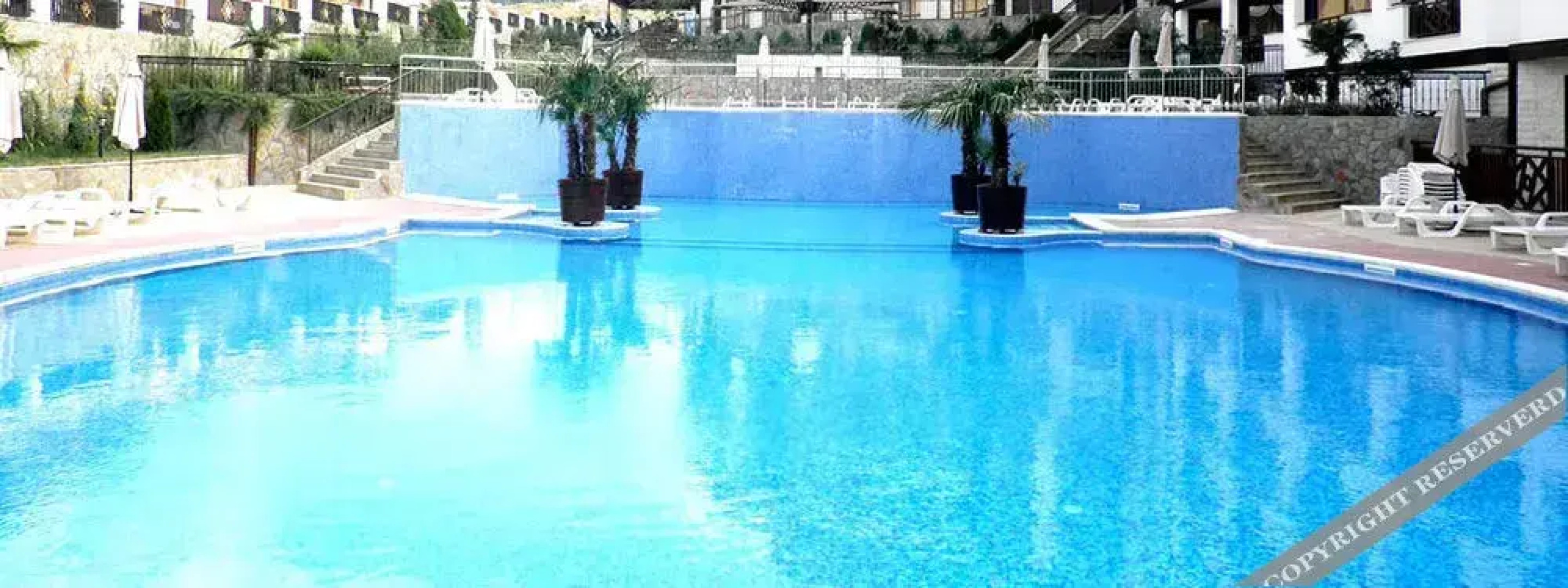 Royal Palm Apart Hotel