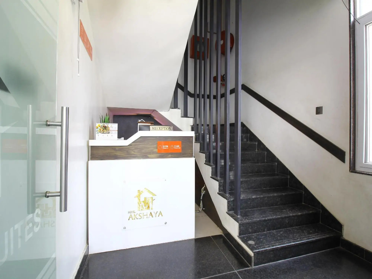 OYO 27022 Akshaya