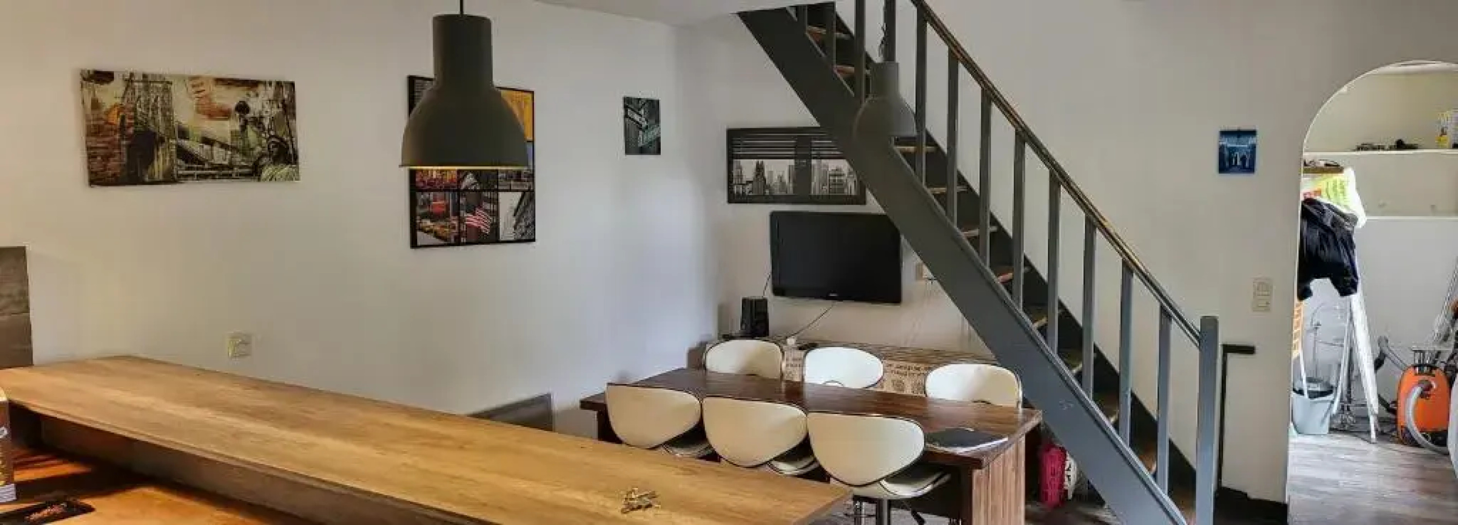 Grande et petite maison sur 360m2 de jardin clos sans vis à vis