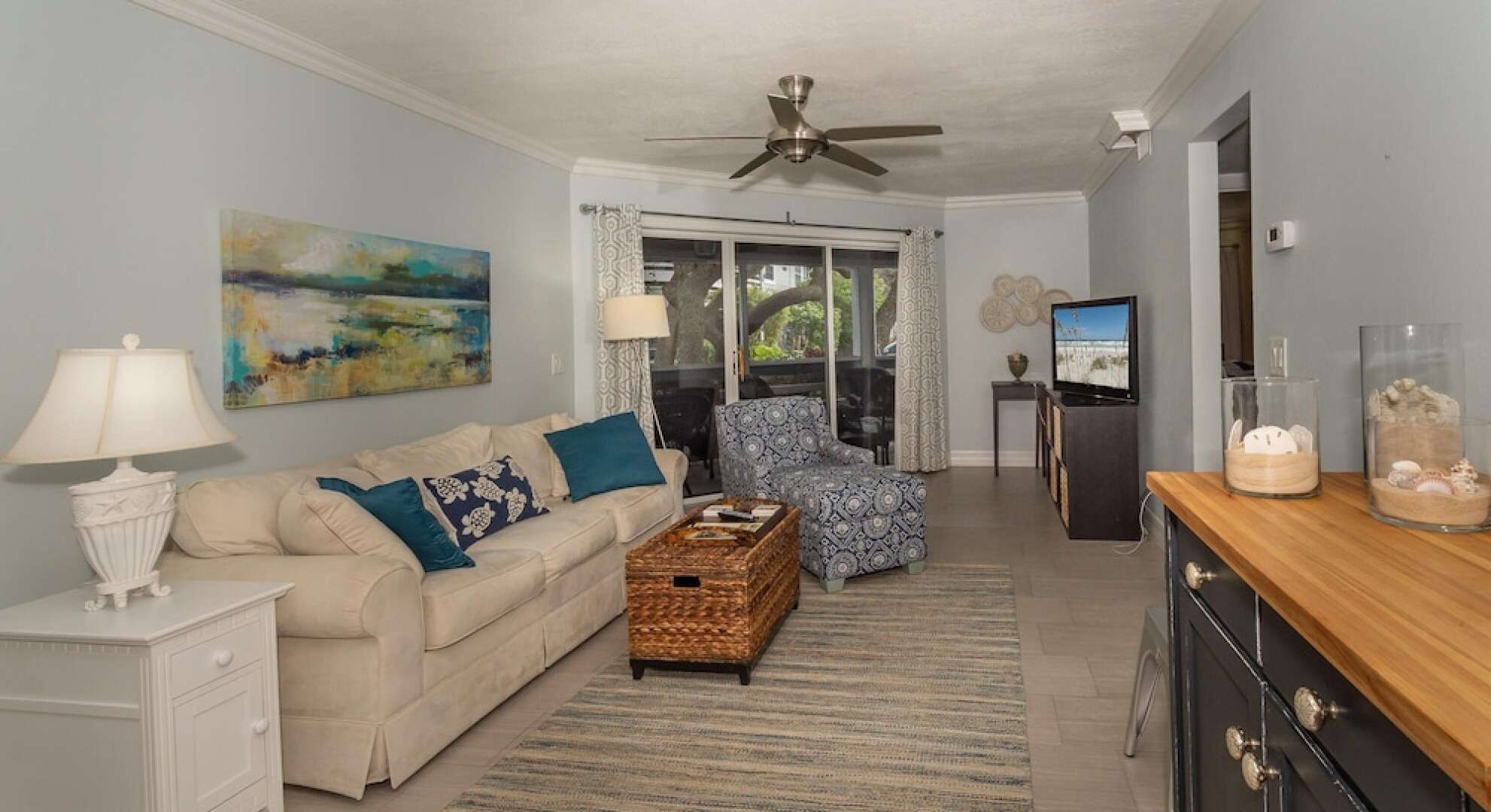 Tastefully Decorated Sea Woods Veranda Close to Pool Fitness Room Sv162