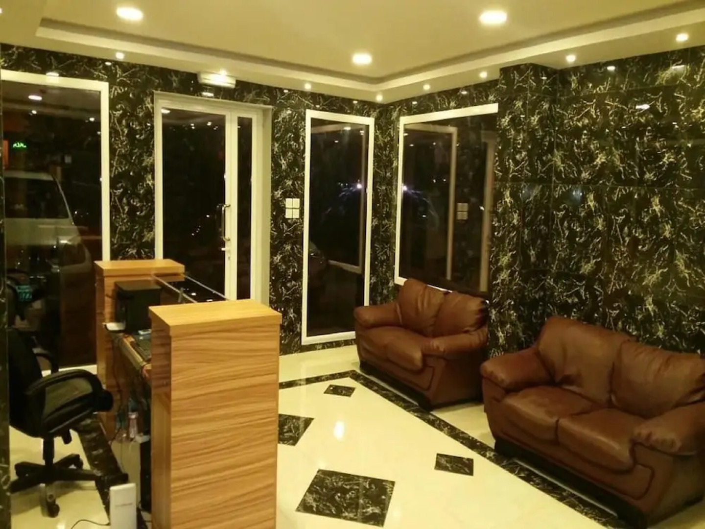 Grand Plaza Apartments 1