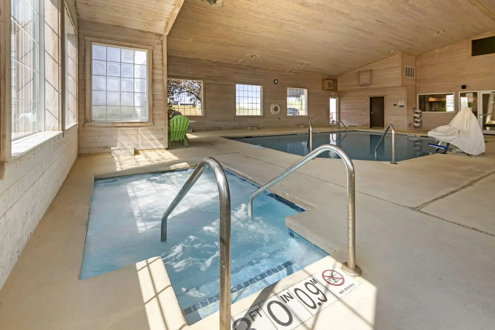 Quality Inn & Suites Stoughton - Madison South