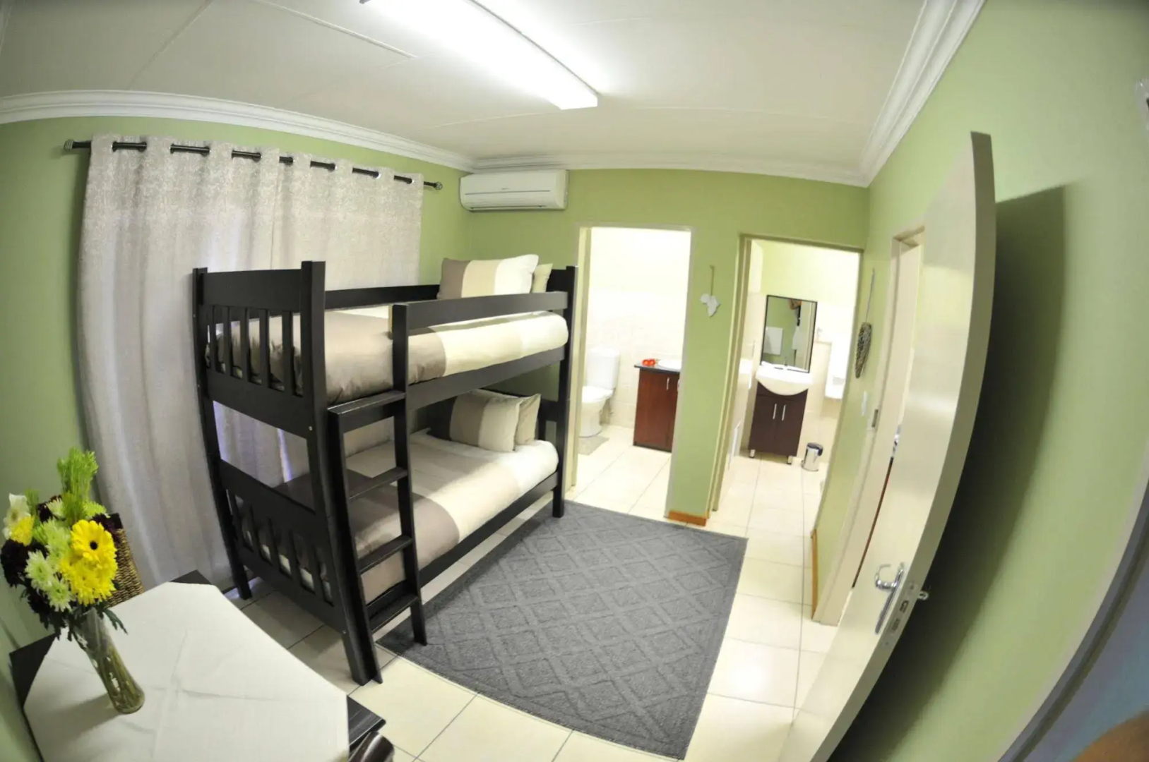 Summer Garden Guest House and Self Catering Apartments