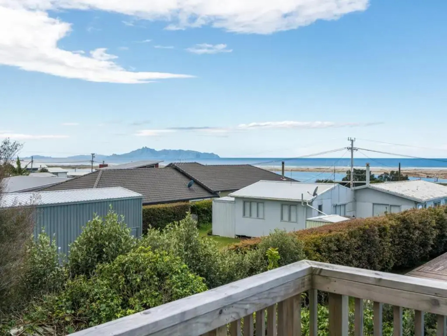 Dunes on Devon - Mangawhai Holiday Home