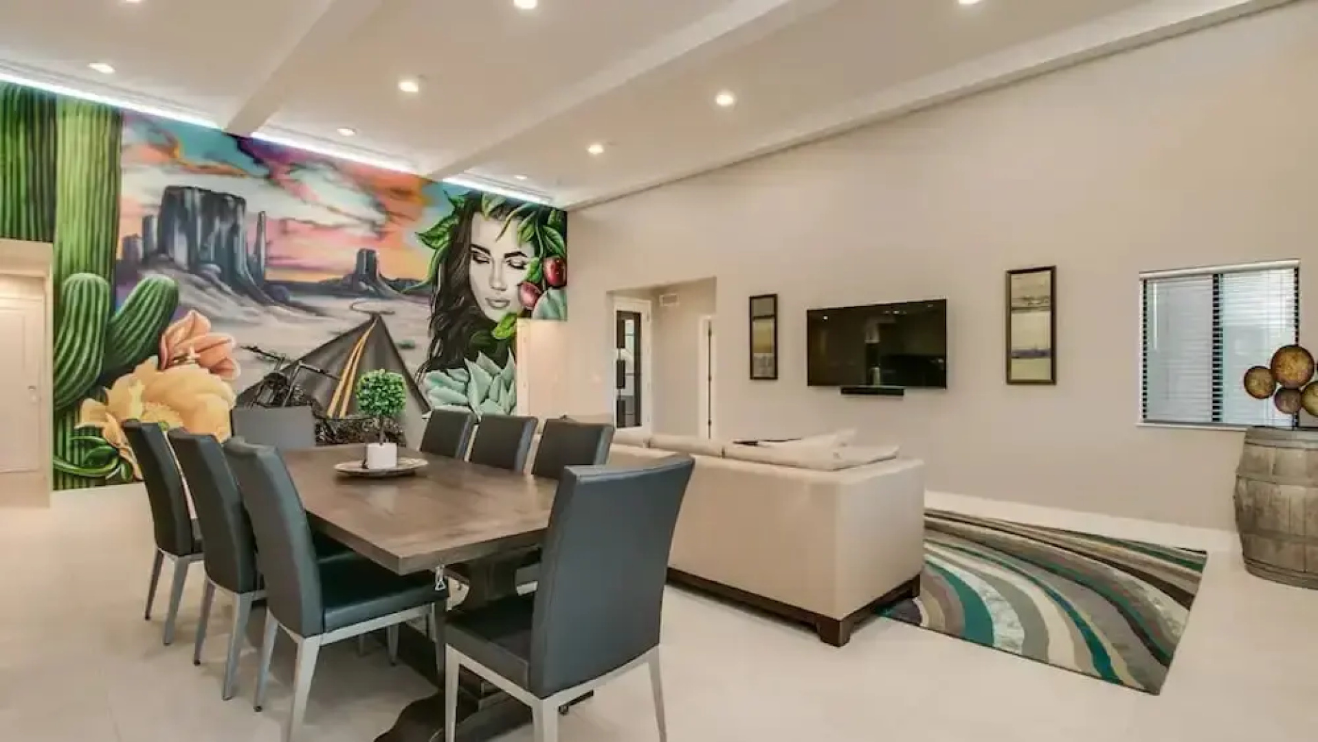 Luxe 4 Bdrm W/pool and Spa on Golf Course Lot!