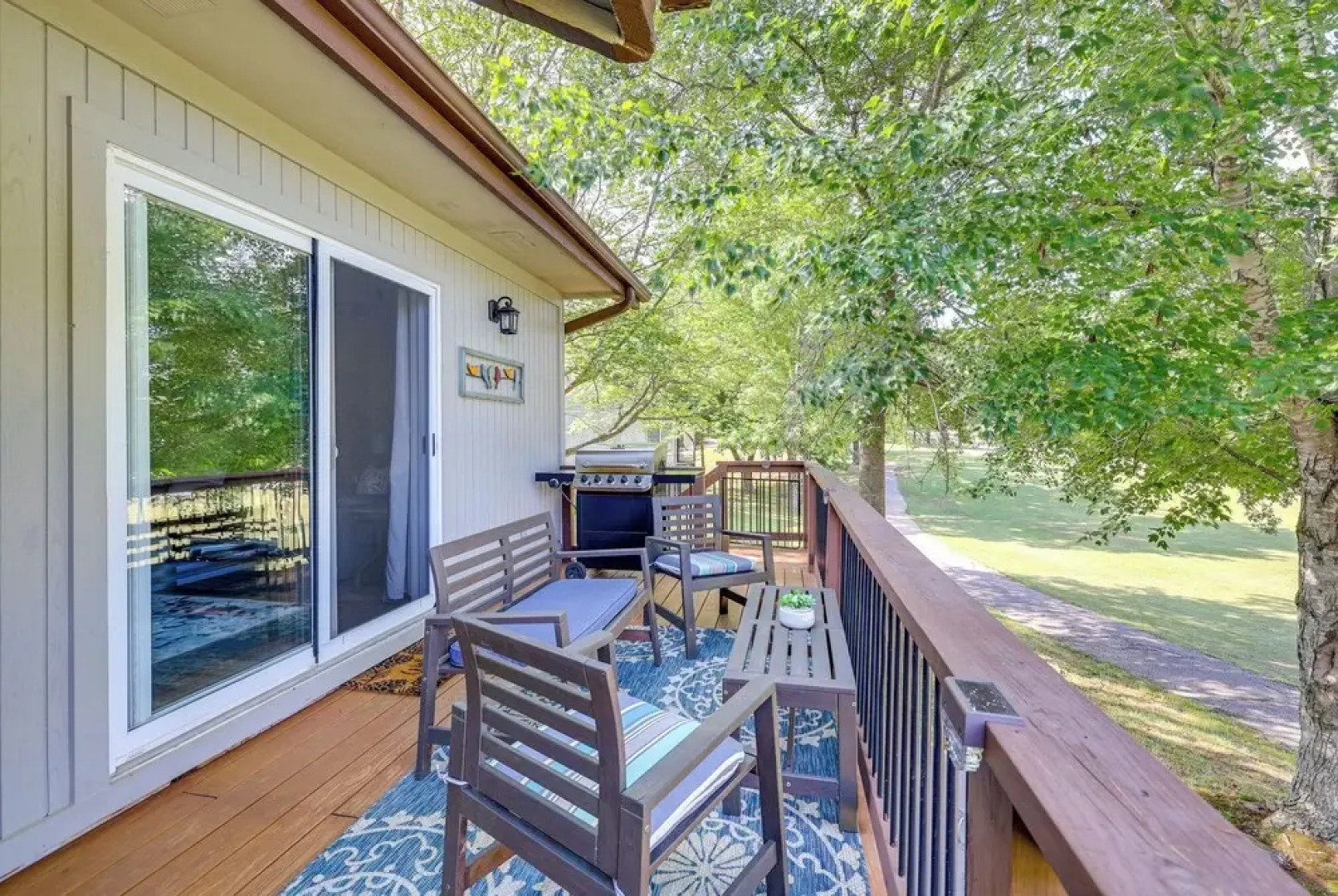 Bella Vista Home w/ Deck + Trails: On Golf Course!