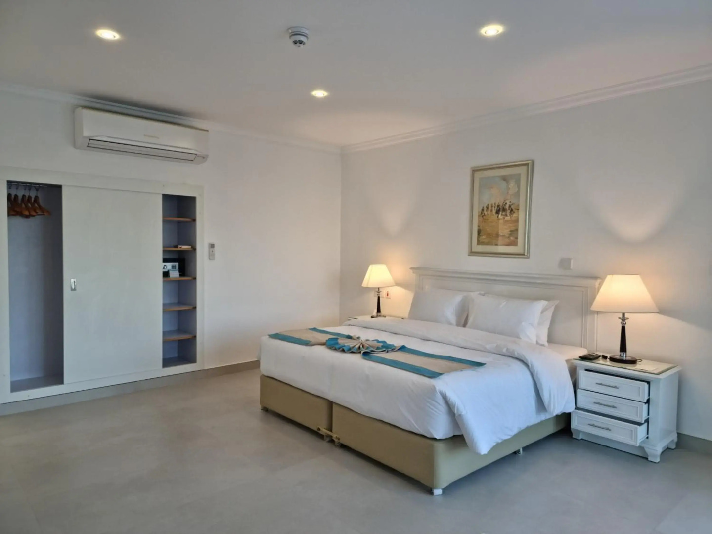 Holiday Beach Resort