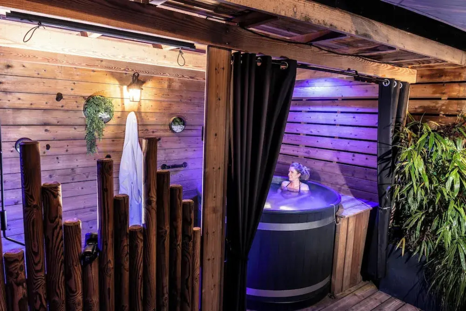 Appart Hotel GLAM88 Suites SPA et SAUNA