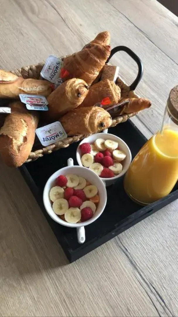 Studio la Boheme Jacuzzi Et Terrasse Vu Sur Pic Saint Loup (Adults Only)