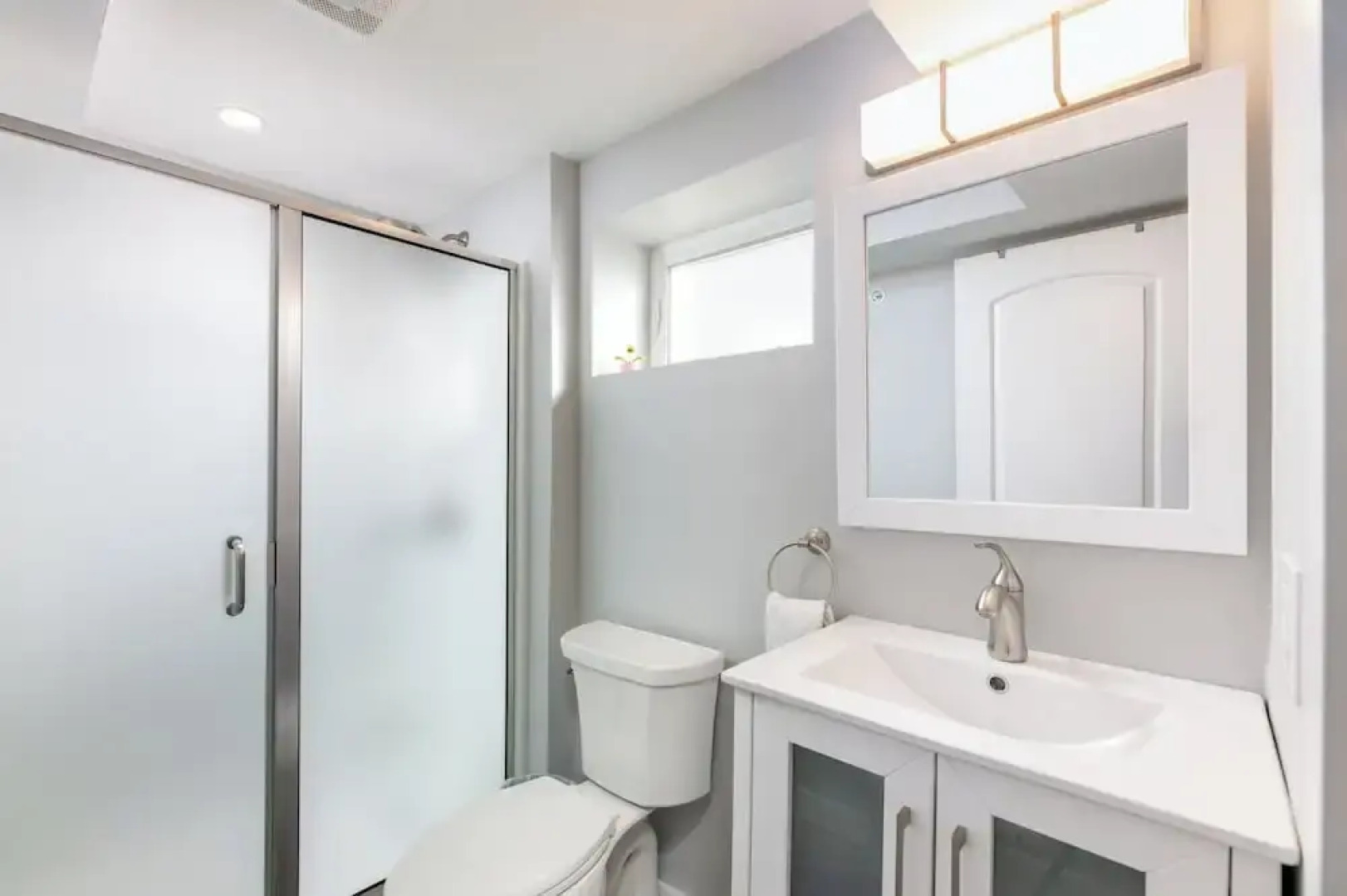 Steps to Beach: Lake-view Laconia Getaway!