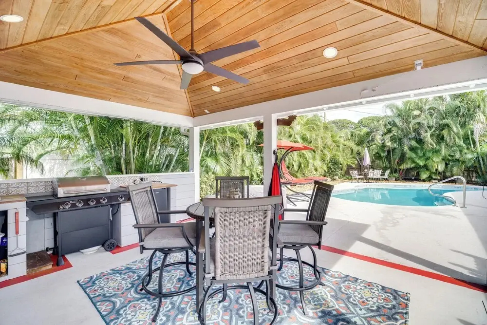 Sebastien Home w/ Pool & Gazebo - 8 Mi to Beaches!