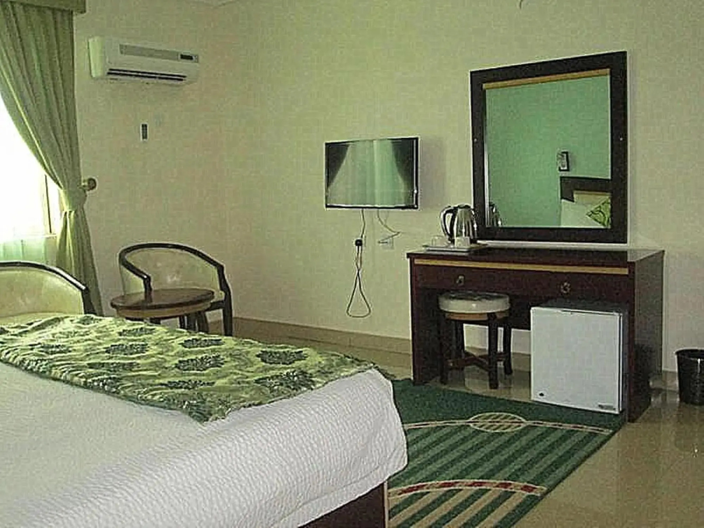 Royal Tropicana Hotel