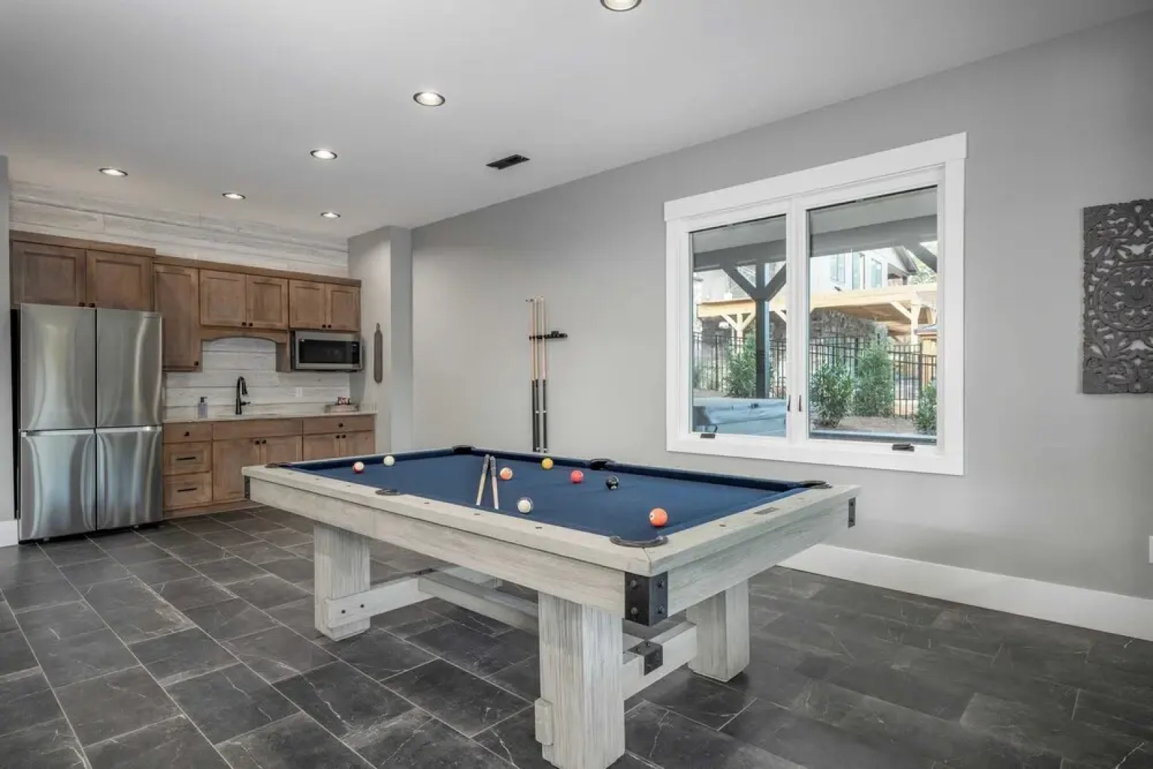 Blue Heron & Gray Fox by Avantstay 2 Lakefront Homes, Sleeps 44 Pool, Dock, Theater