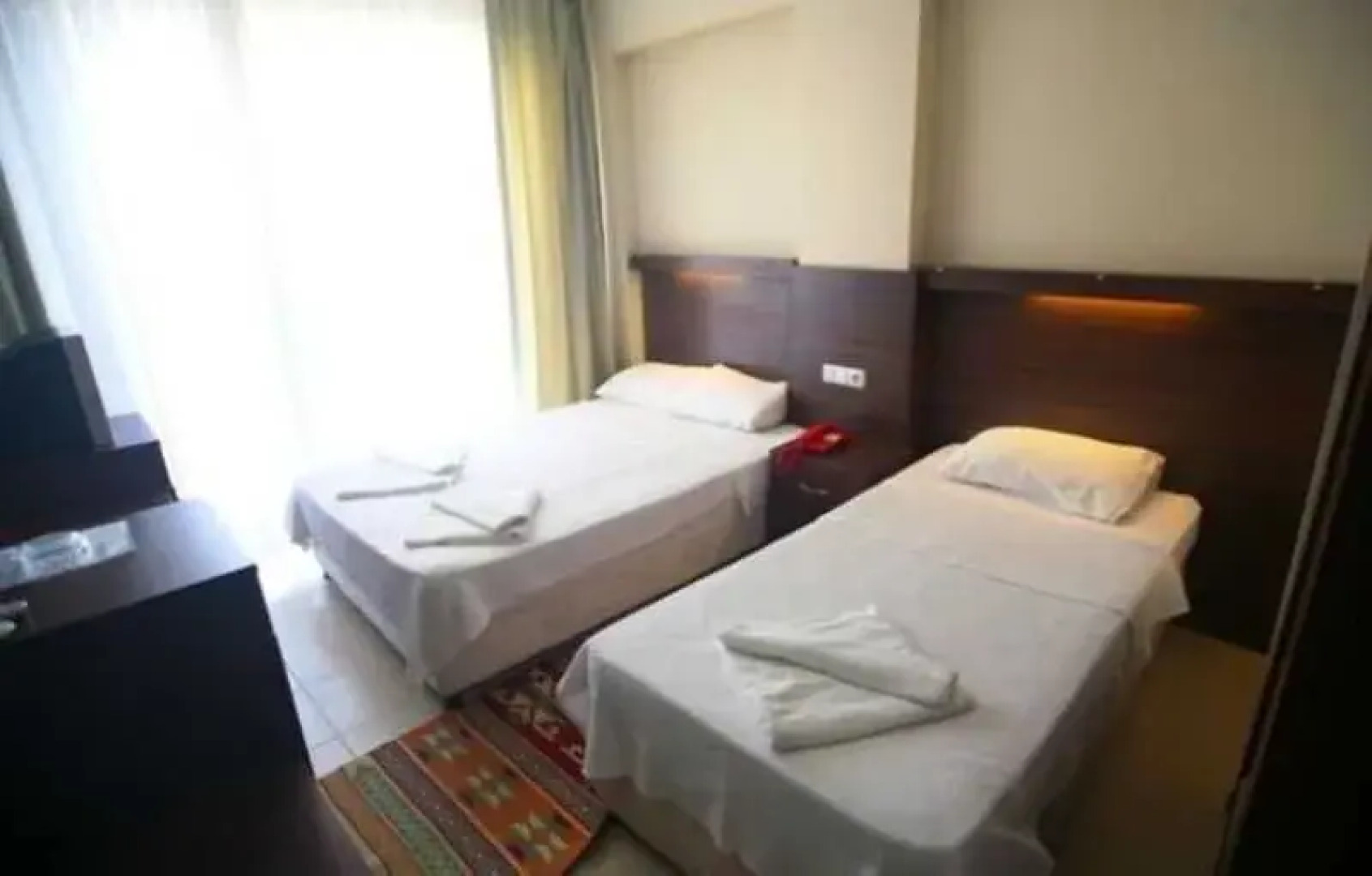 Kalamaki Beach Hotel