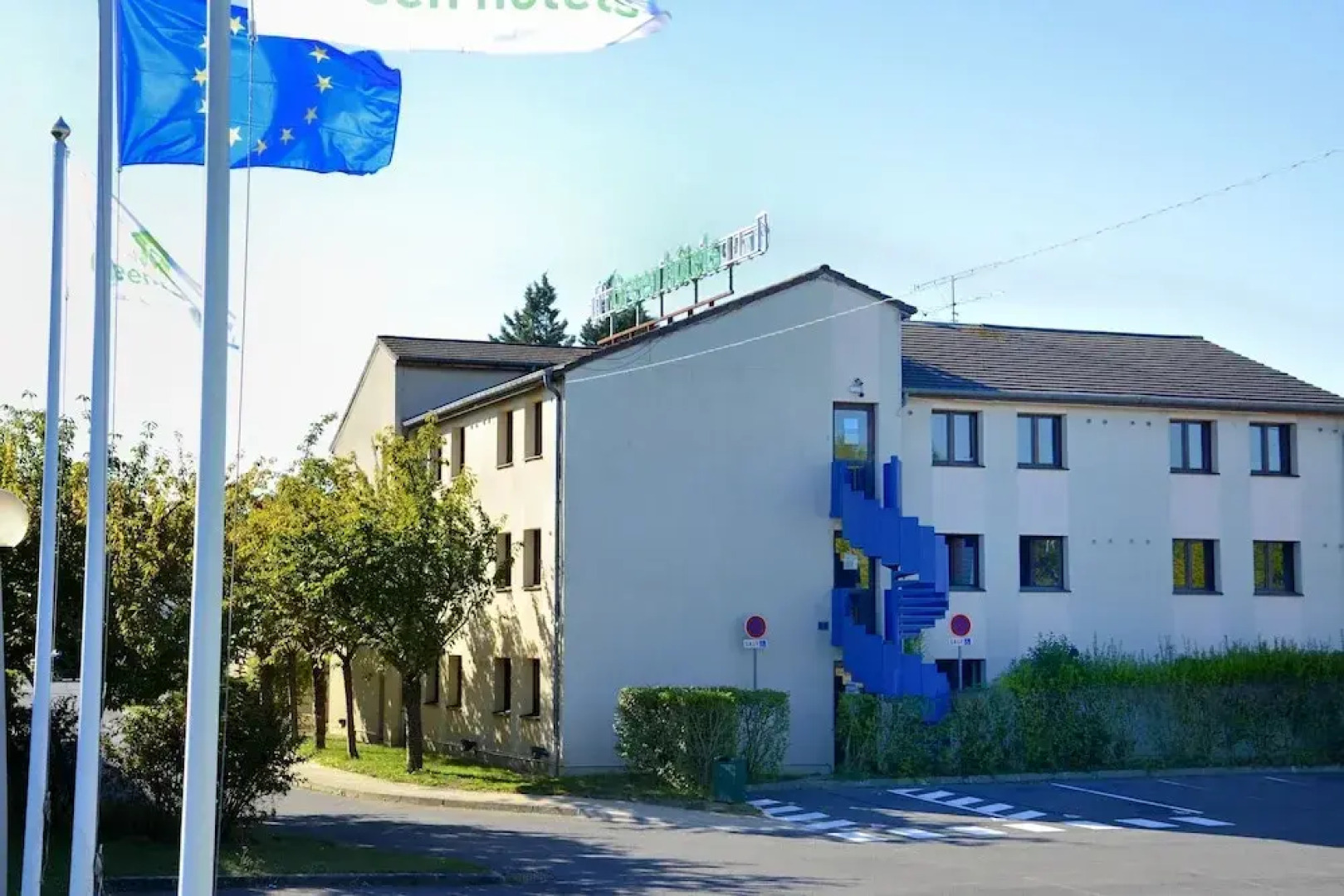 Green Hotels Sainte Geneviève