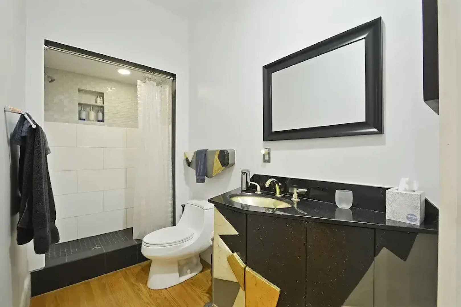 Newly Remodeled Loft In Lower Nob Hill 2 Bedroom Home by RedAwning