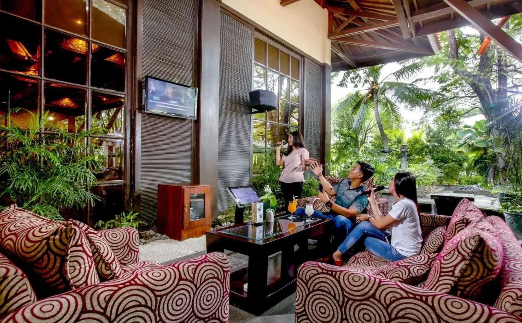 Singgasana Hotel Surabaya