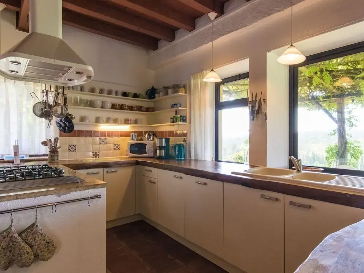 Beautiful Property With Three Houses, Three Swimming Pools, and Magnificent Views