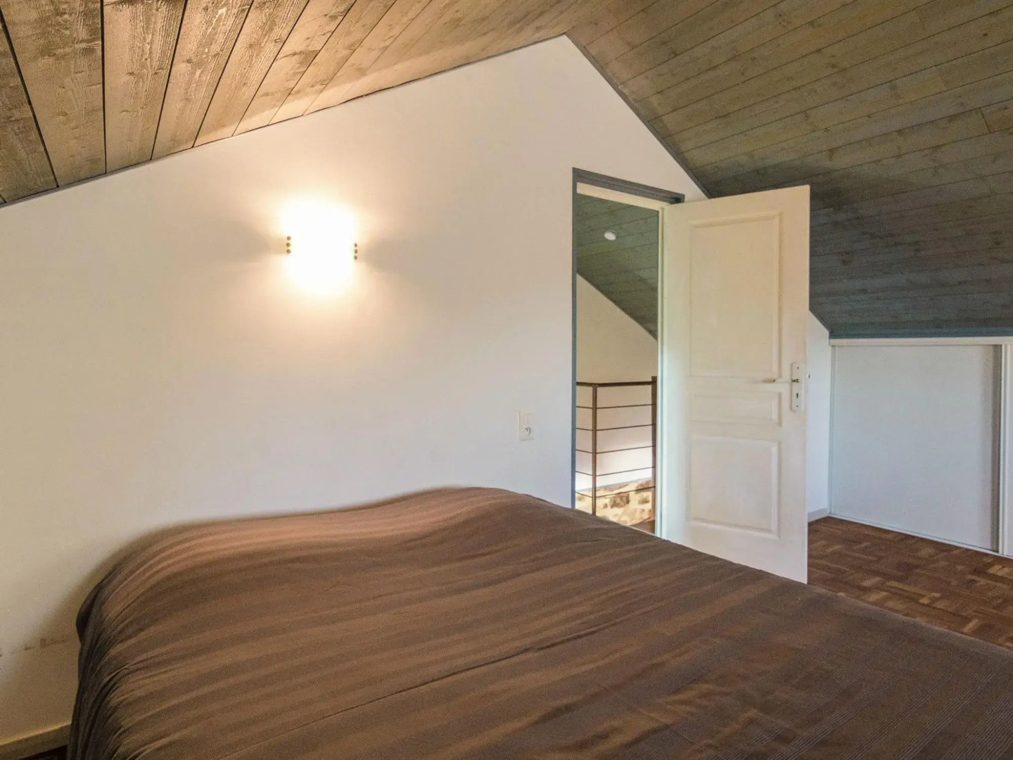 Modern Villa in Serilhac with Private Pool