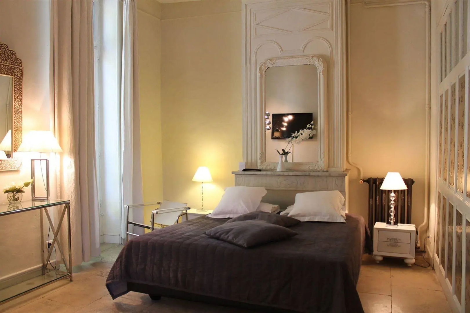 Royal Hotel