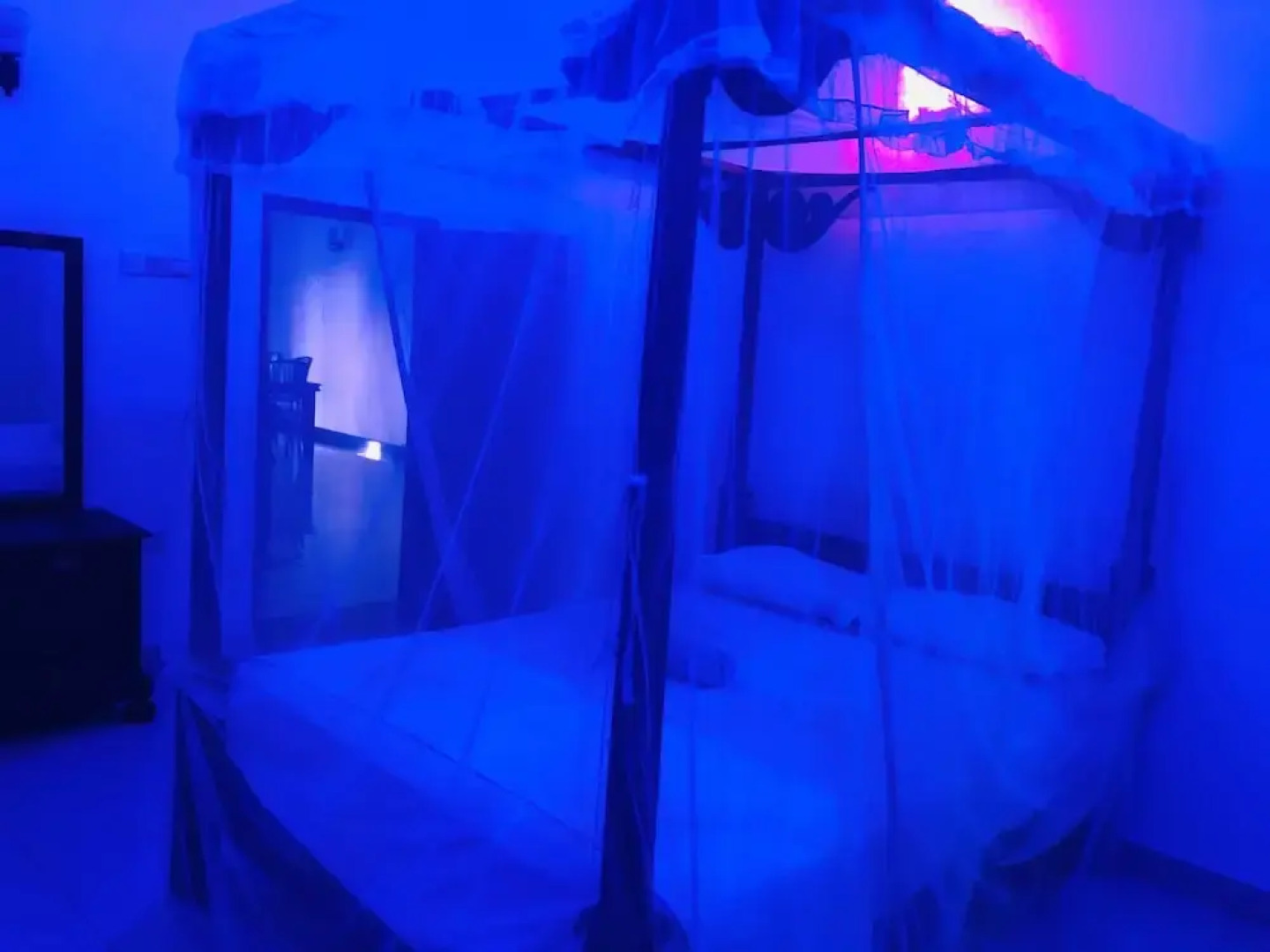 OYO 352 Sea Breeze Hotel