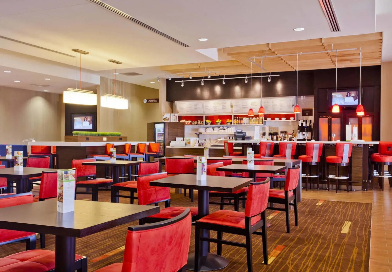 Courtyard by Marriott Charlotte Airport North
