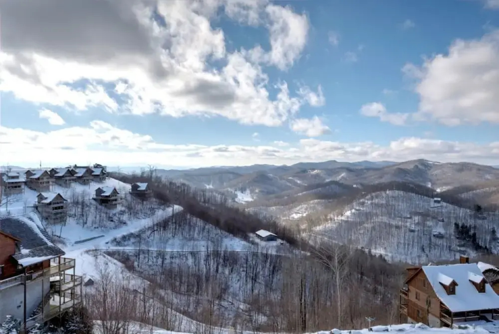 Black Bear Lodge at Scenic Wolf Resort - 3 Br Cabin