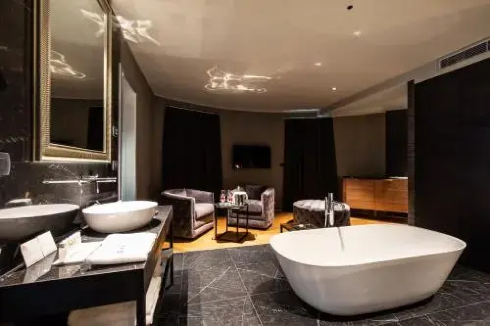 DAM Boutique Hotel & Restaurant