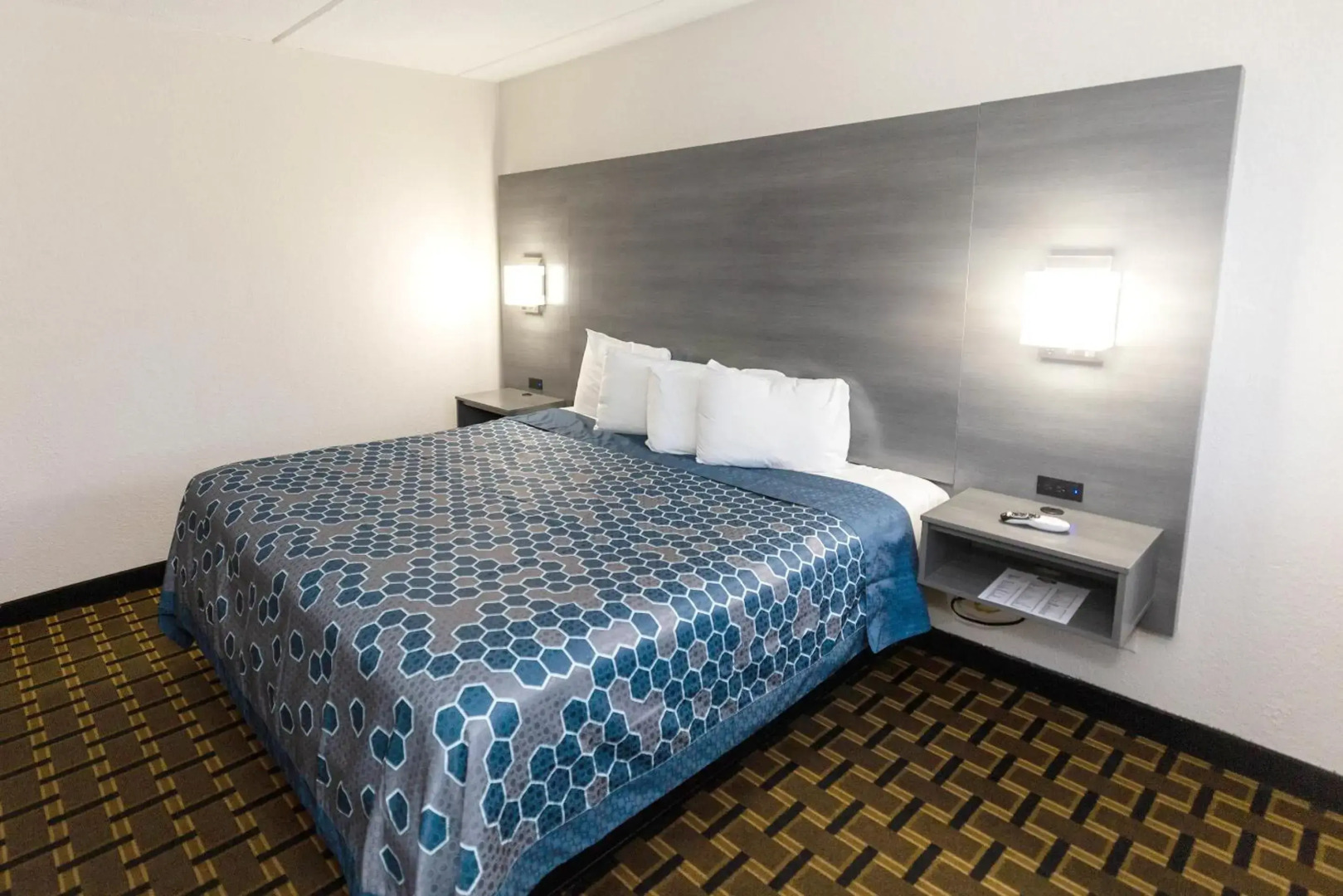 Coratel Inn & Suites Mankato