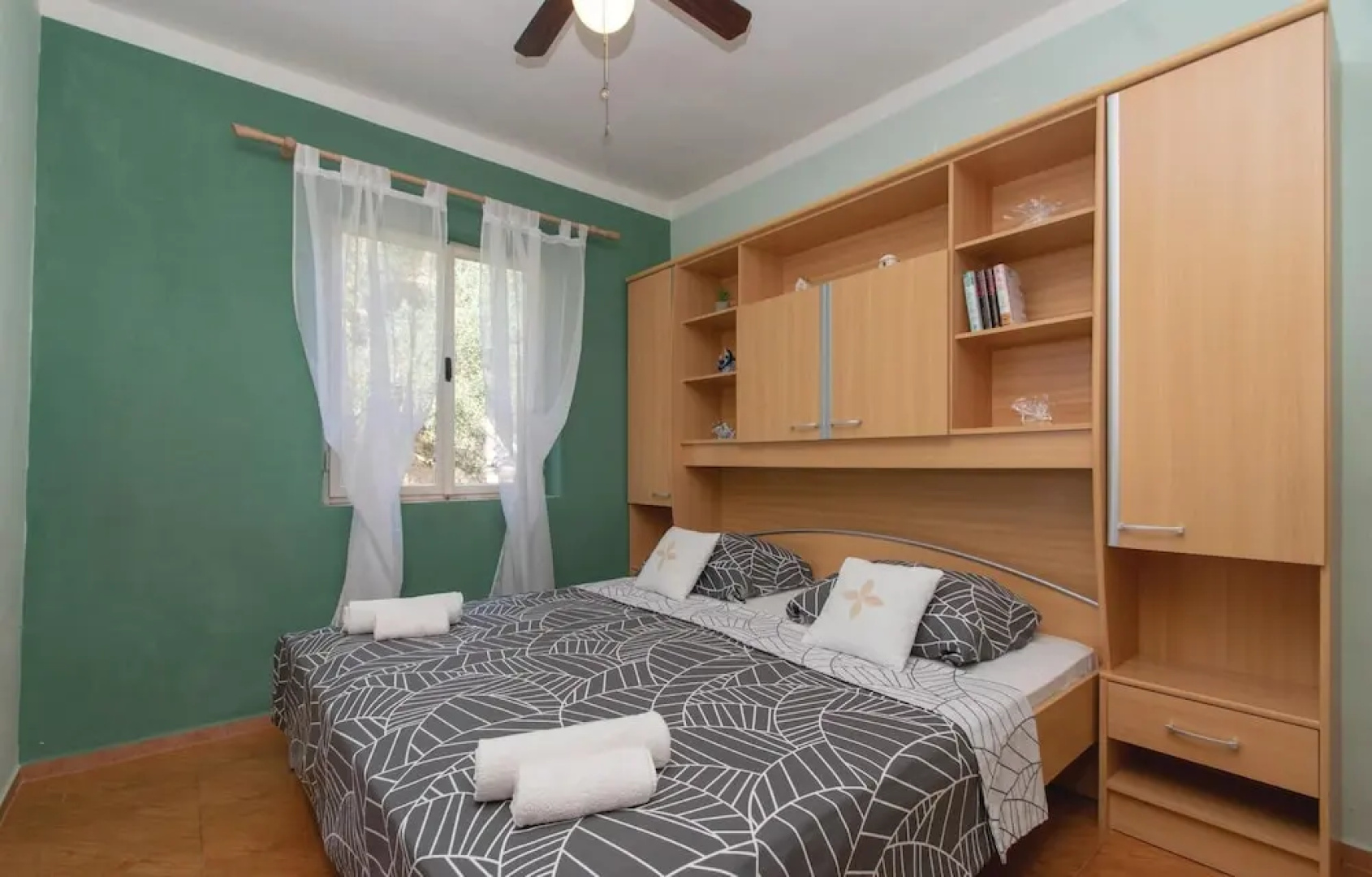 Amazing Home in Gradina With 3 Bedrooms and Wifi