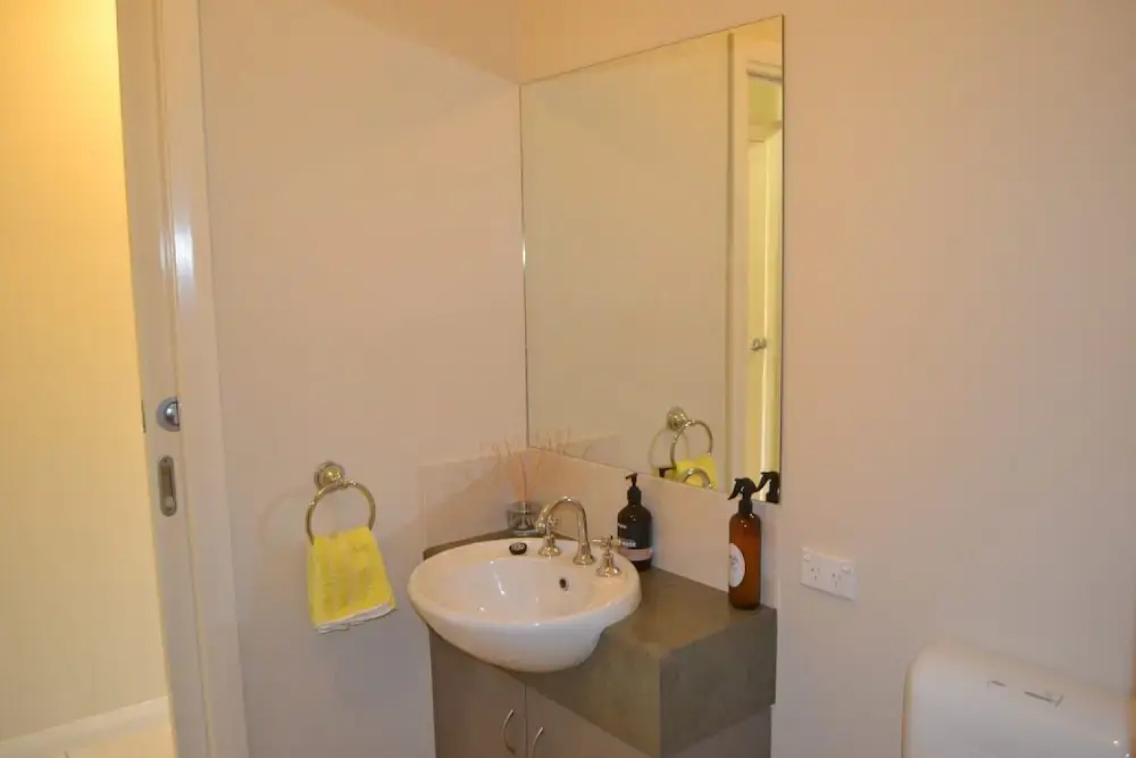 Waterview - 2 Doc Crt