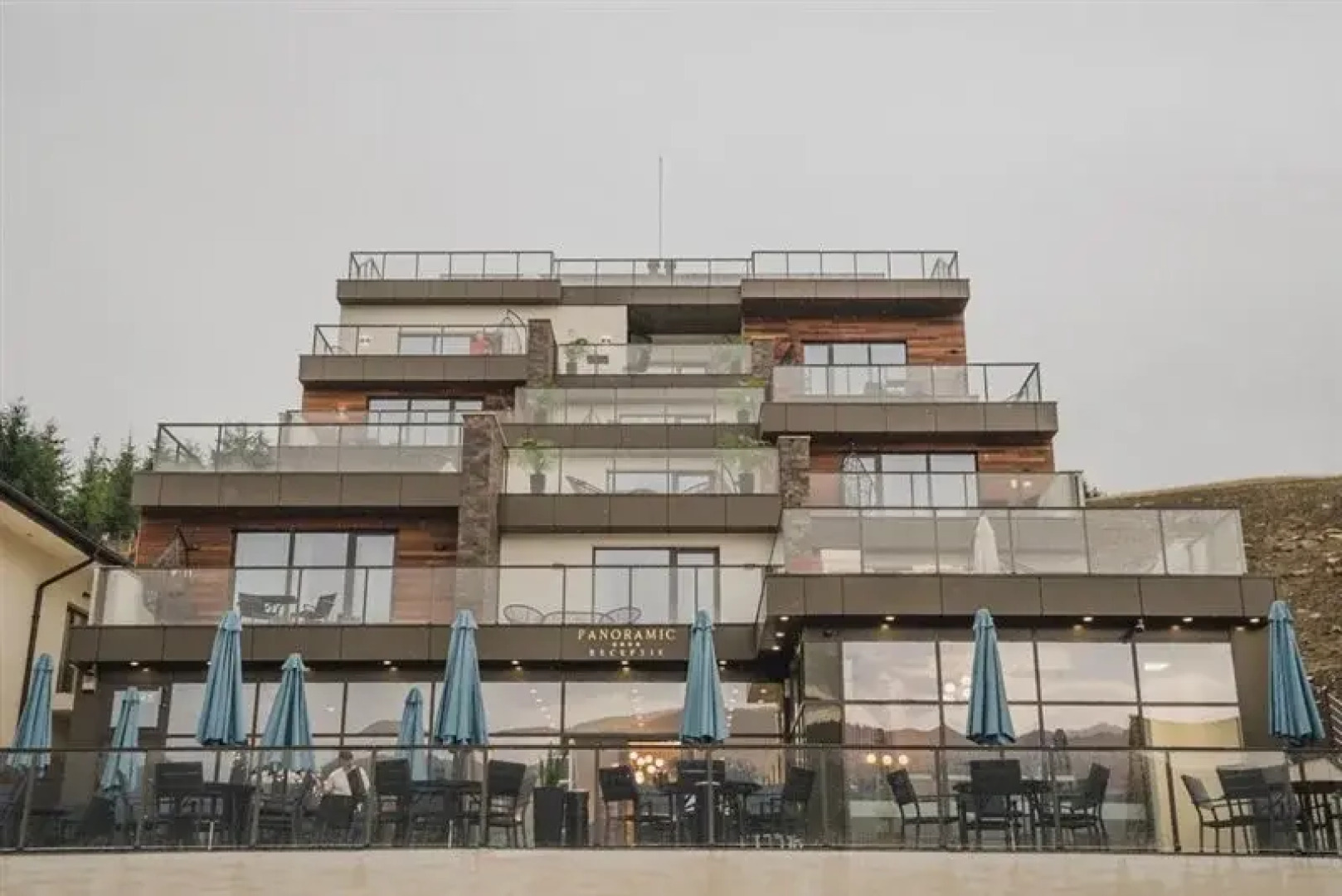 . Panoramic Colibita