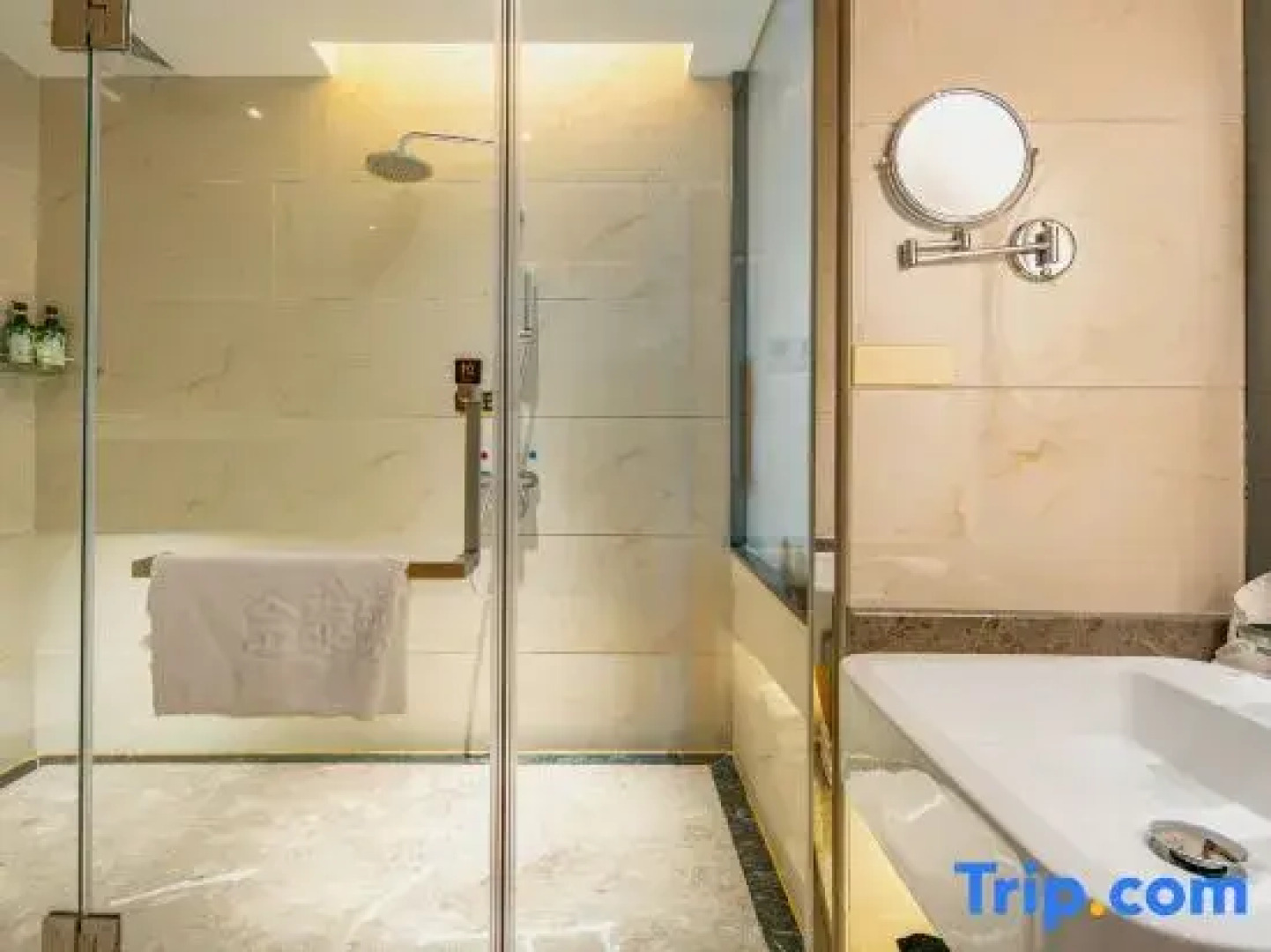 Moonlight Star Hotel