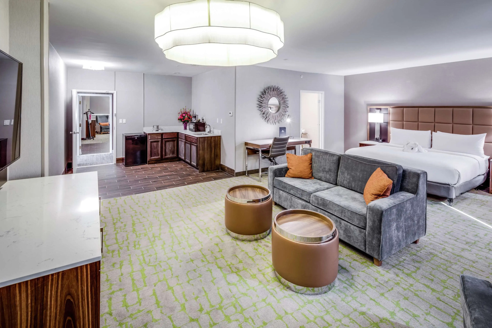 DoubleTree by Hilton Huntington