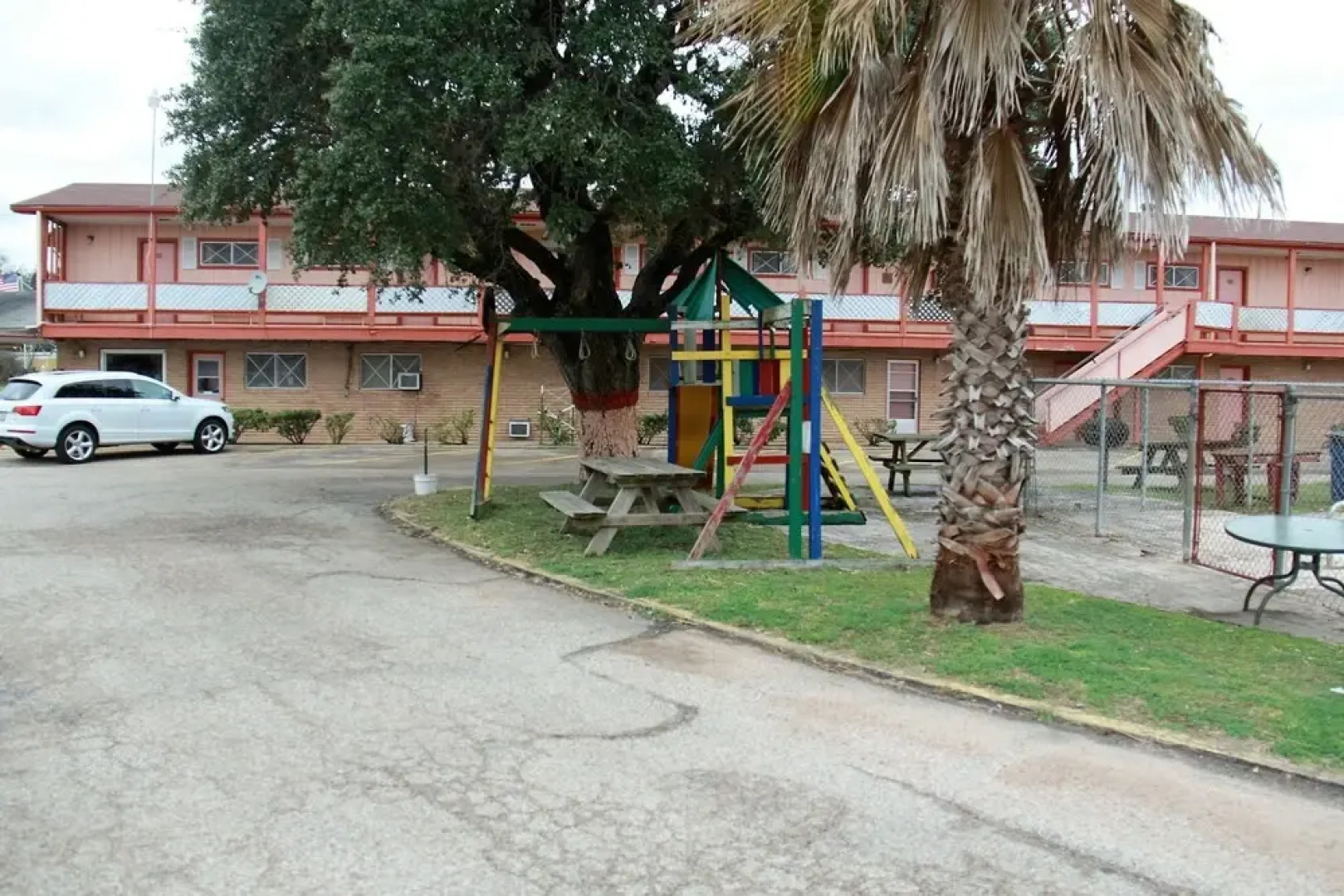 Wildflower Inn & RV Park