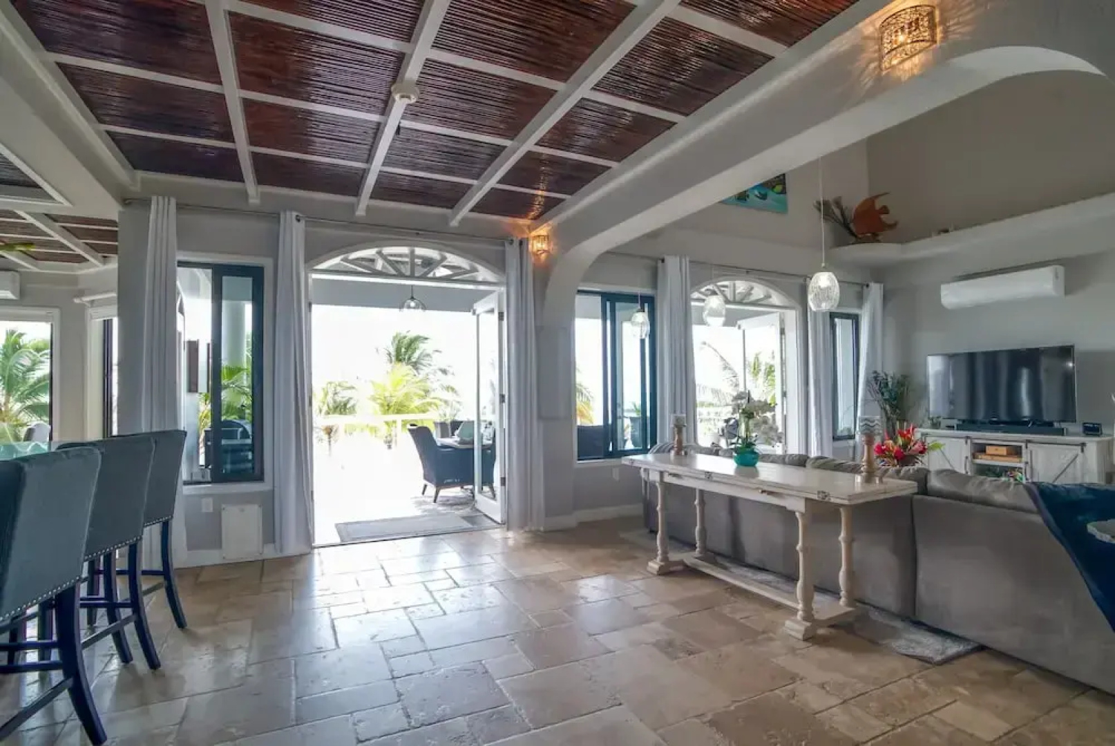 Kairos Villa - Luxury Ocean Front