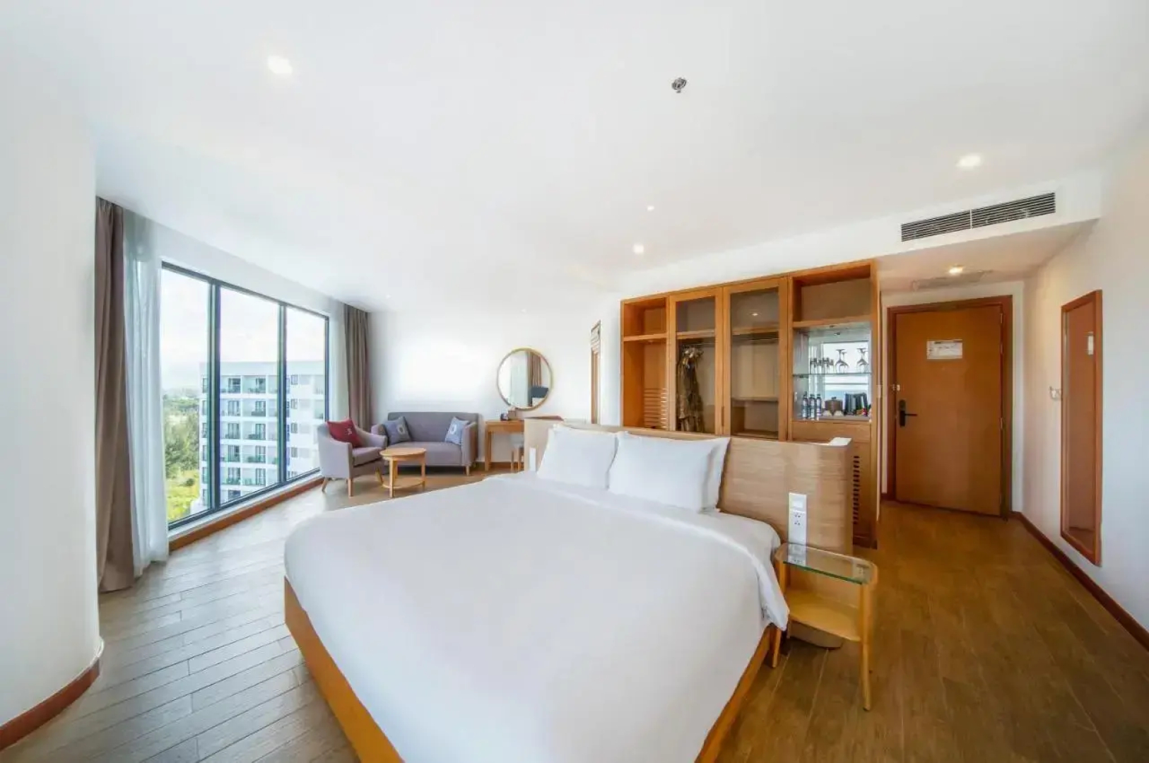 Selectum Noa Resort Cam Ranh
