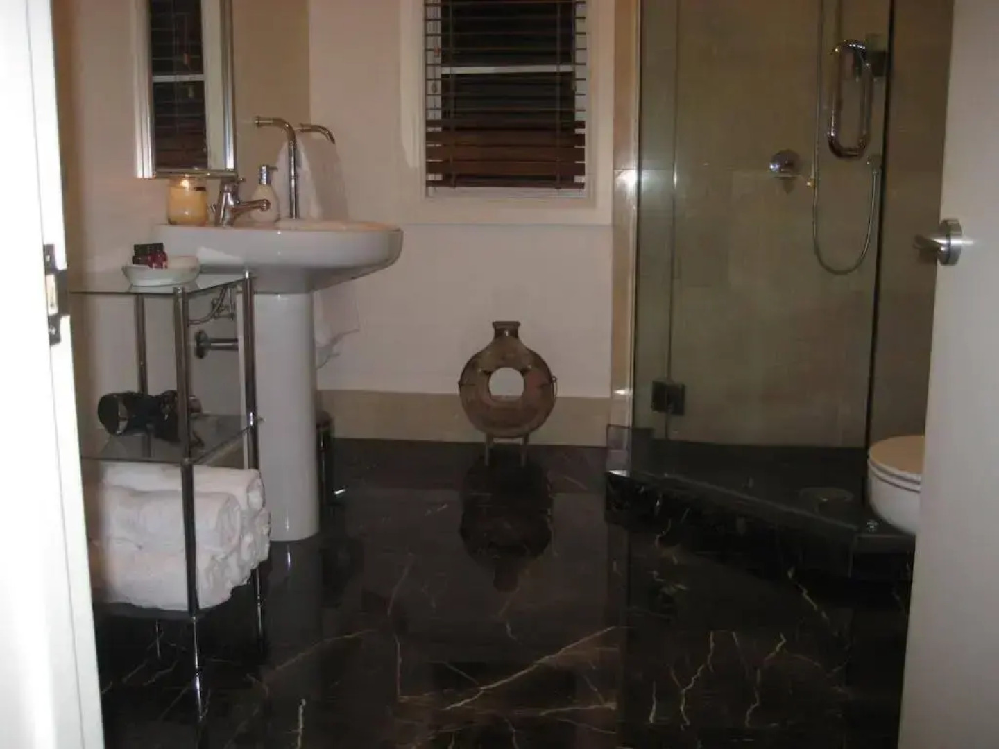 The Consulate Luxury Bed and Breakfast