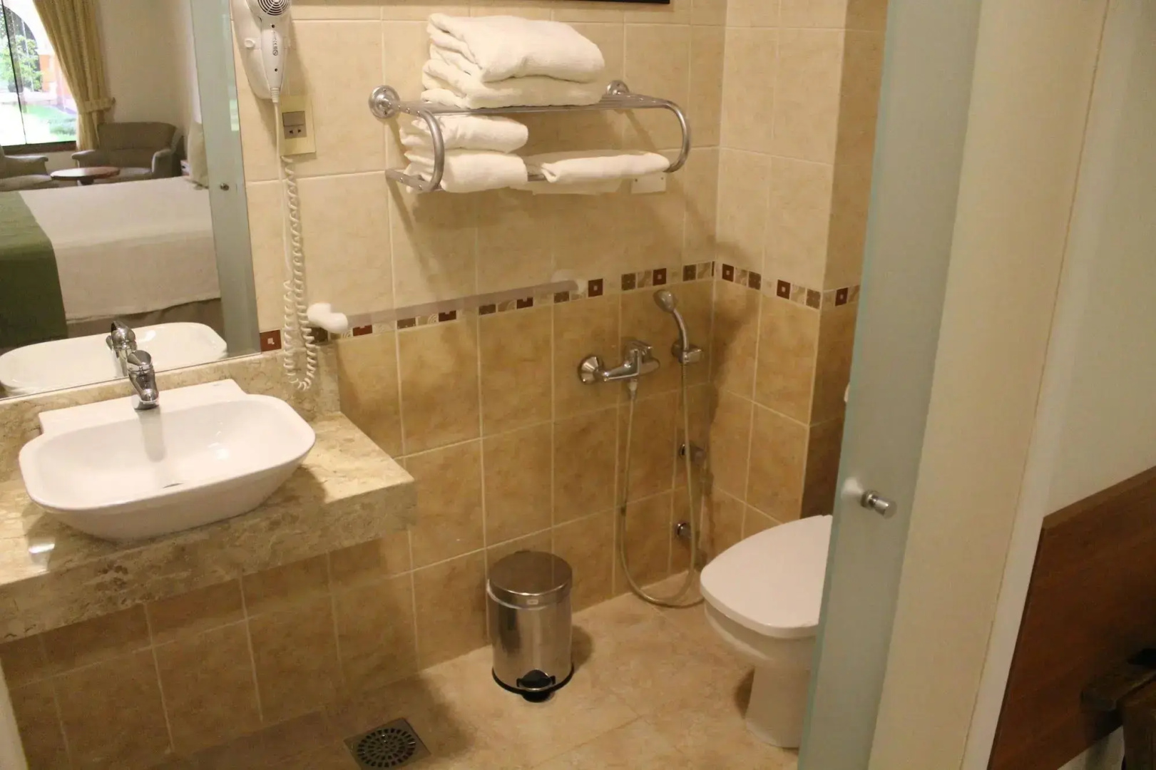 Le Moustier Suites